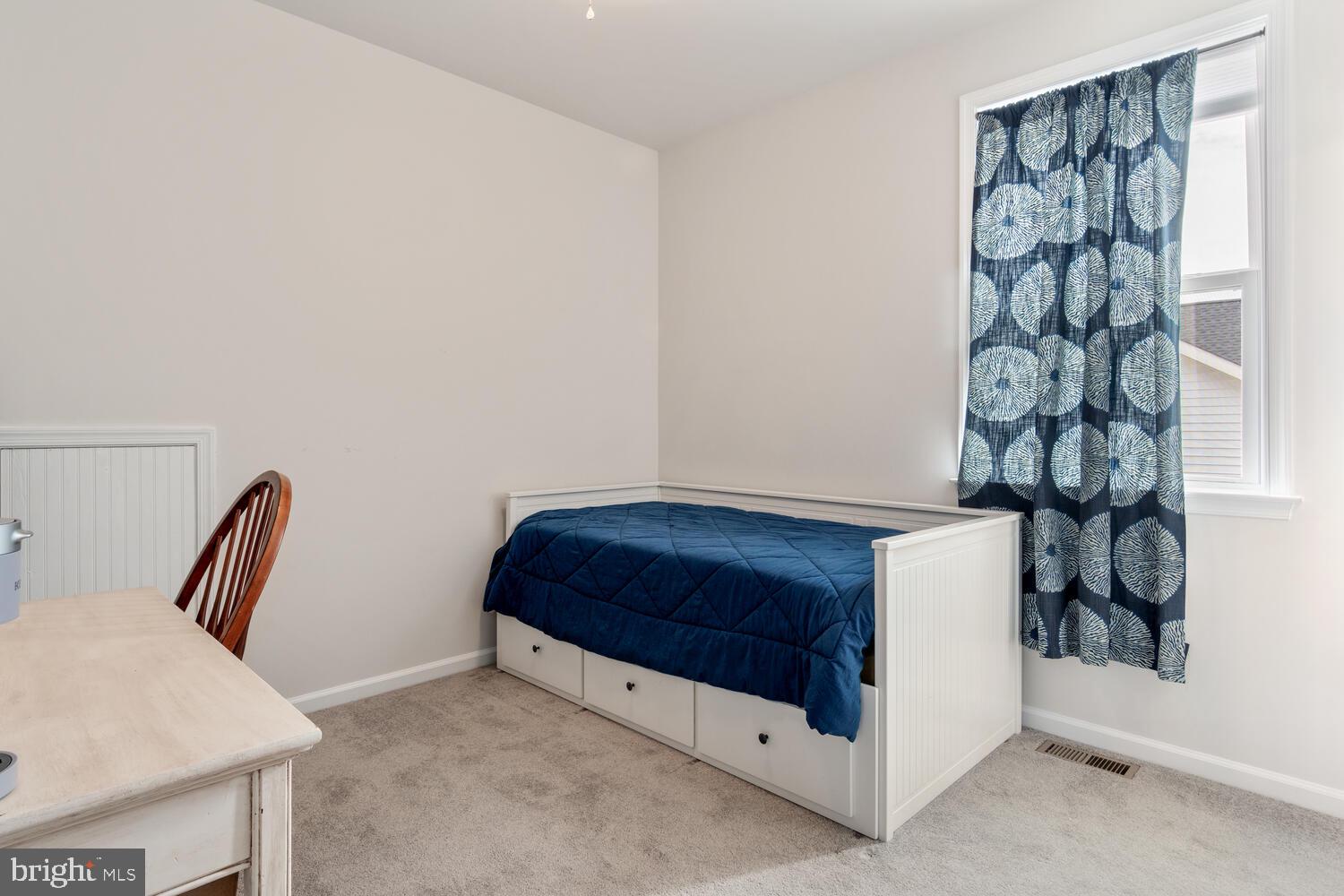 EASTON VILLAGE - Residential