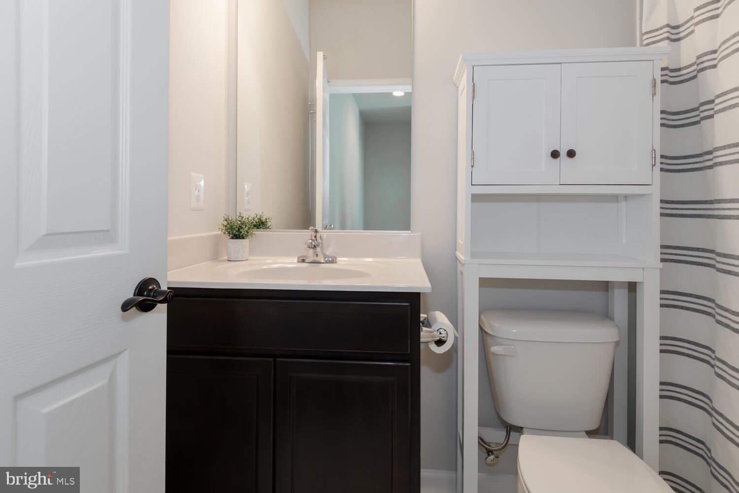 EASTON VILLAGE - Residential