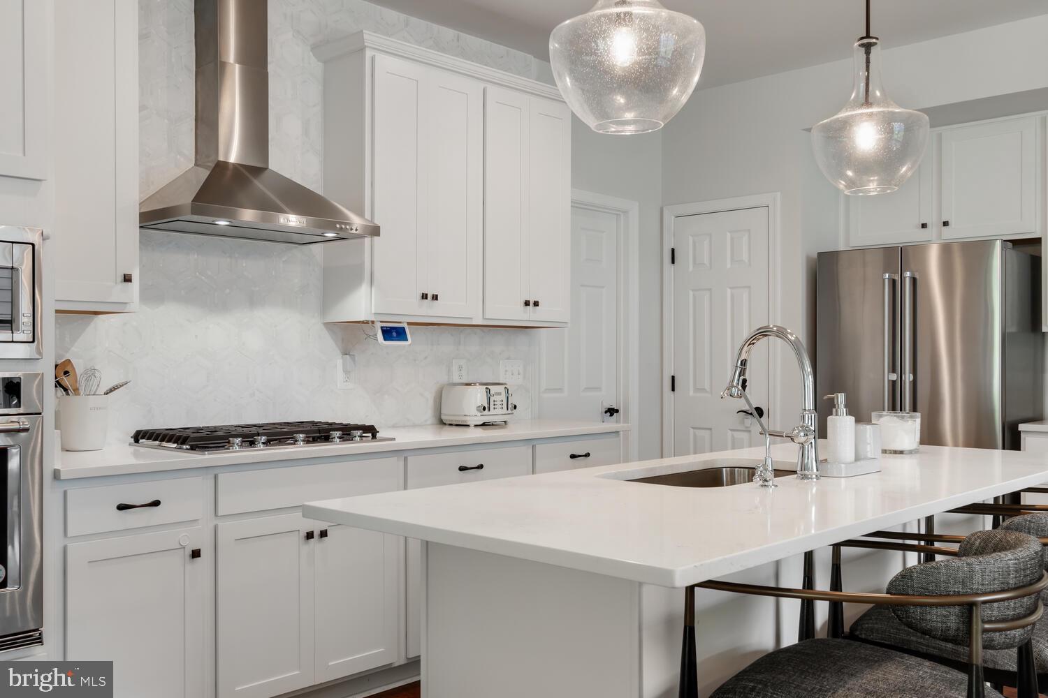 EASTON VILLAGE - Residential