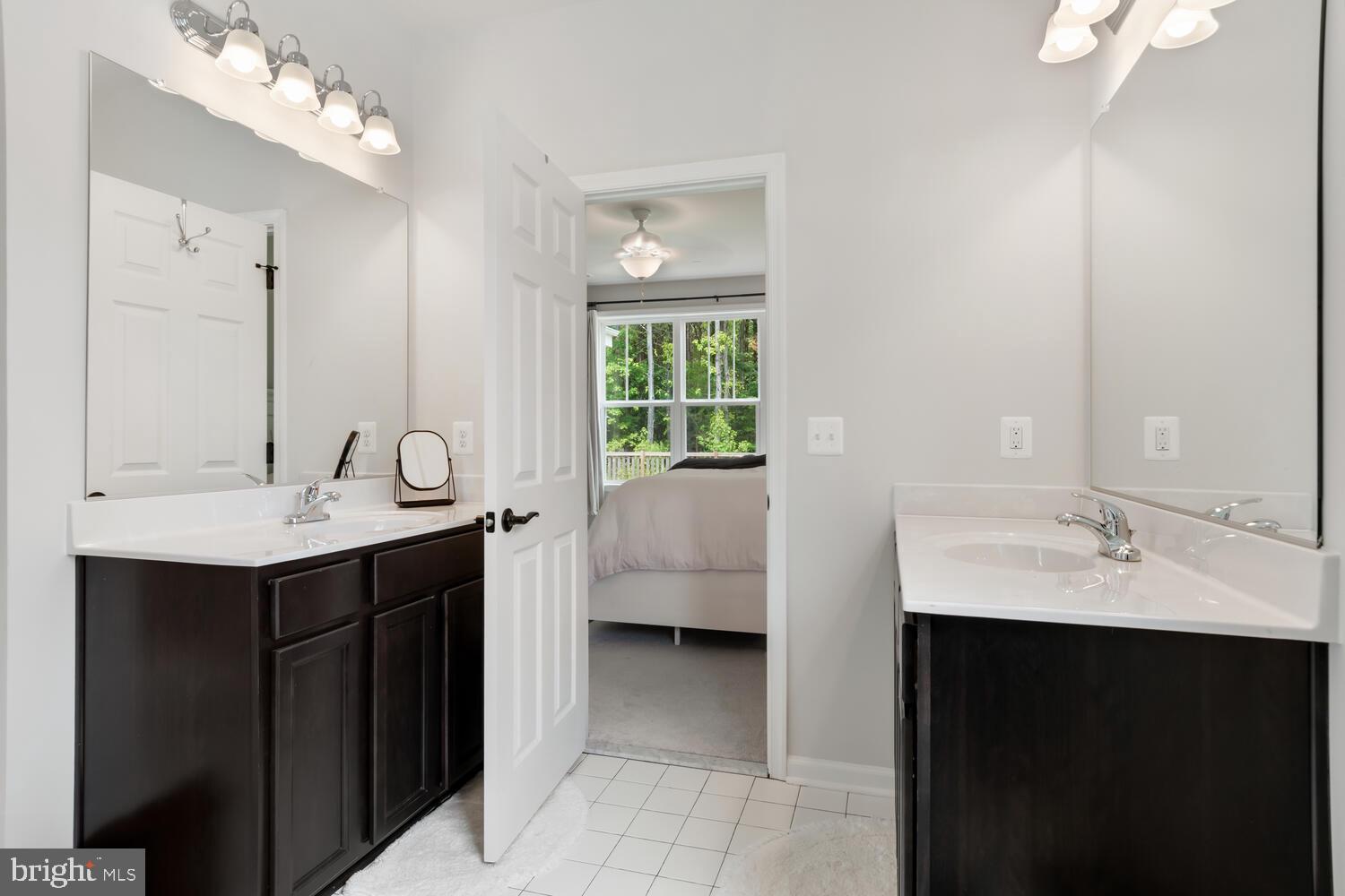 EASTON VILLAGE - Residential