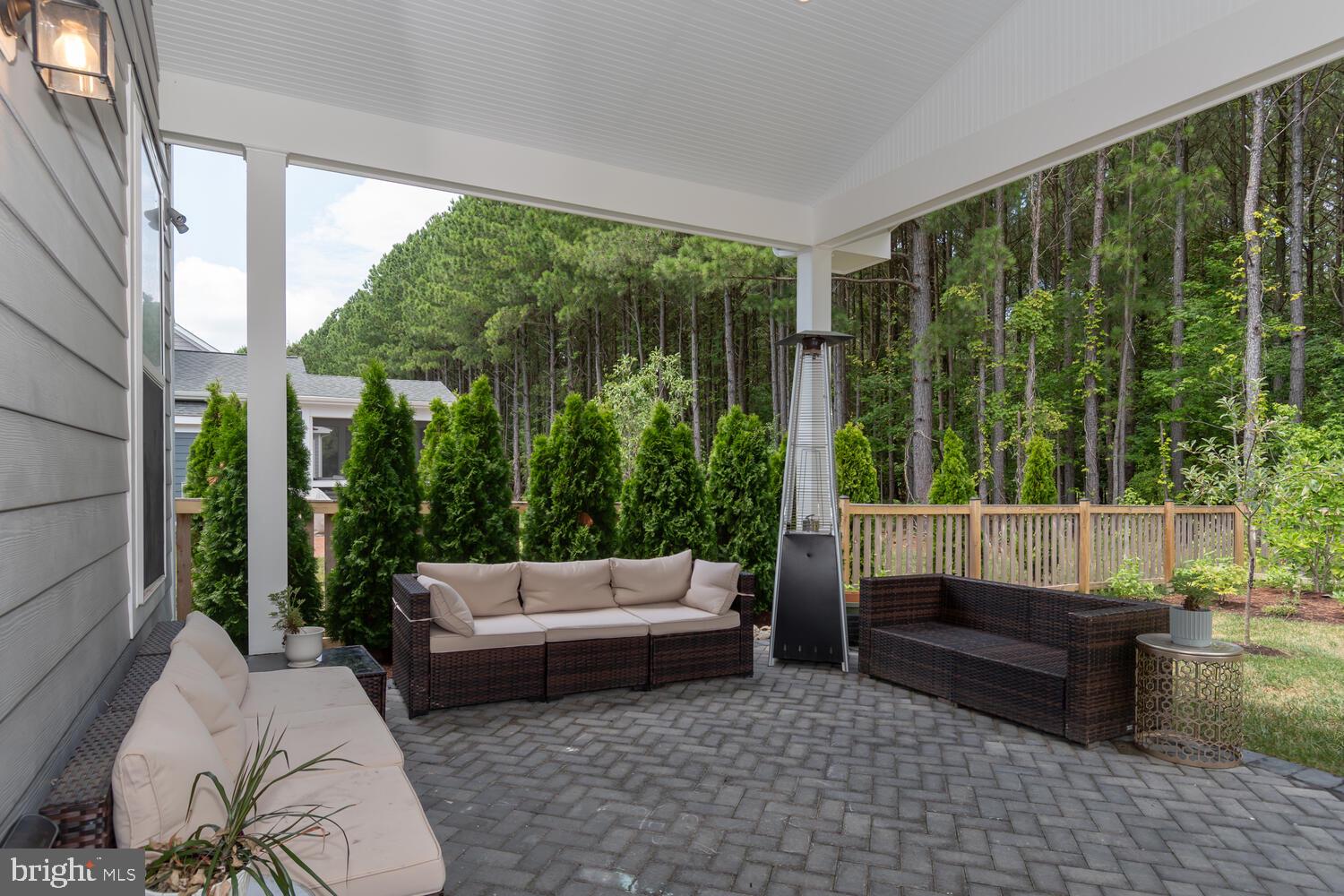 EASTON VILLAGE - Residential