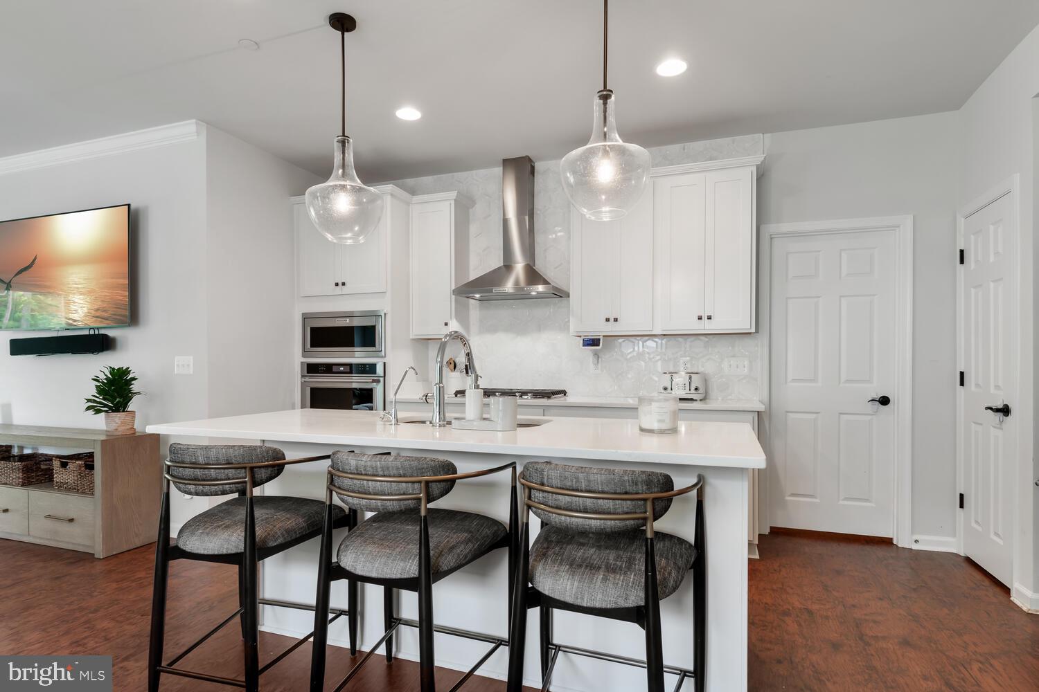 EASTON VILLAGE - Residential