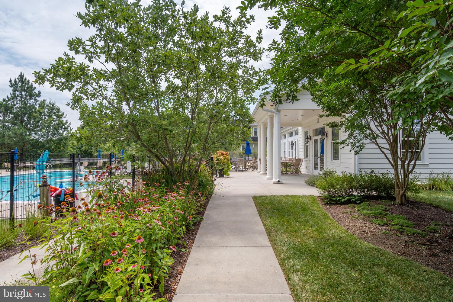 EASTON VILLAGE - Residential