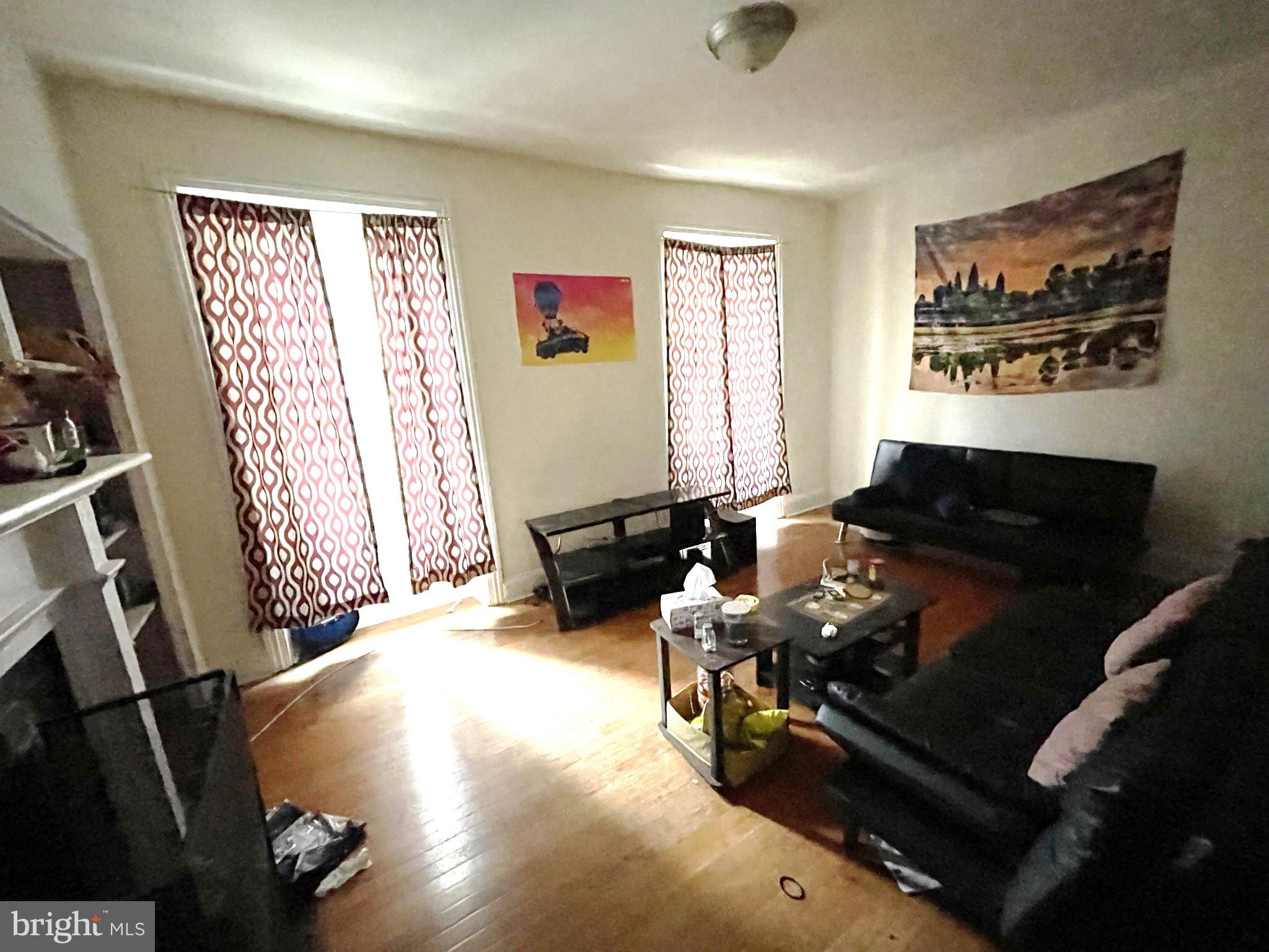 RITTENHOUSE SQUARE - Residential Income
