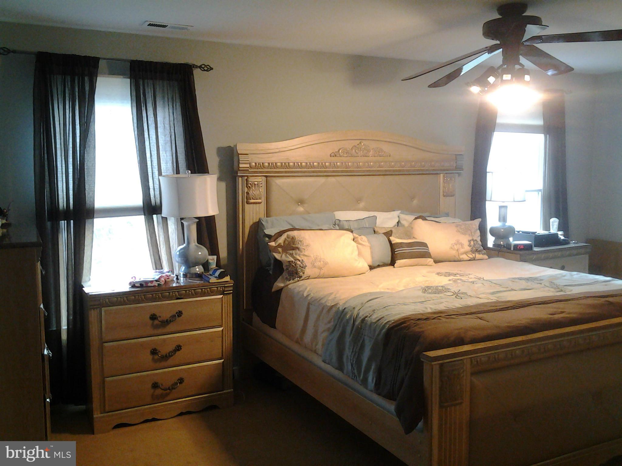 GABLES AT SUMMIT CHASE - Residential