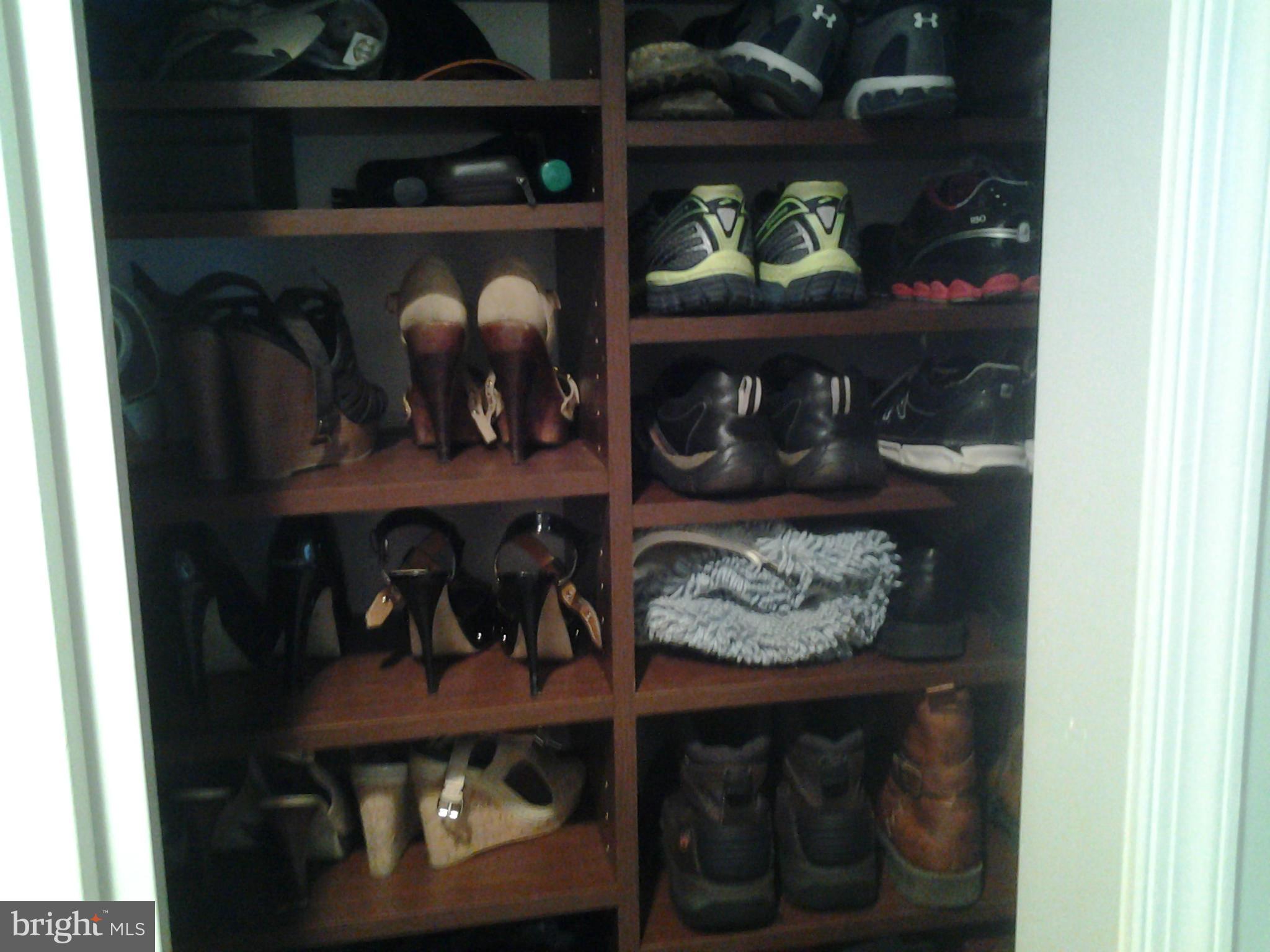 GABLES AT SUMMIT CHASE - Residential