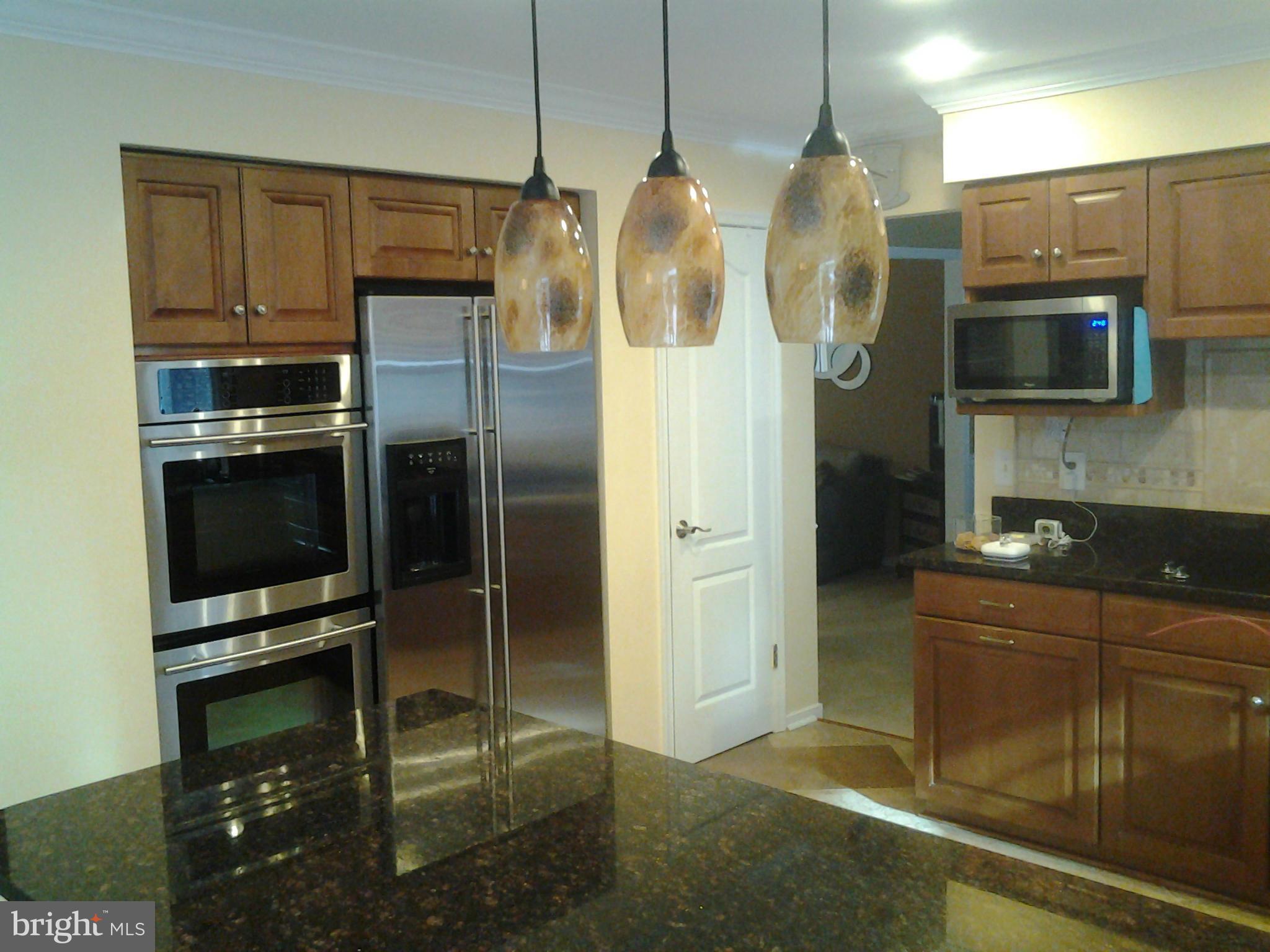 GABLES AT SUMMIT CHASE - Residential