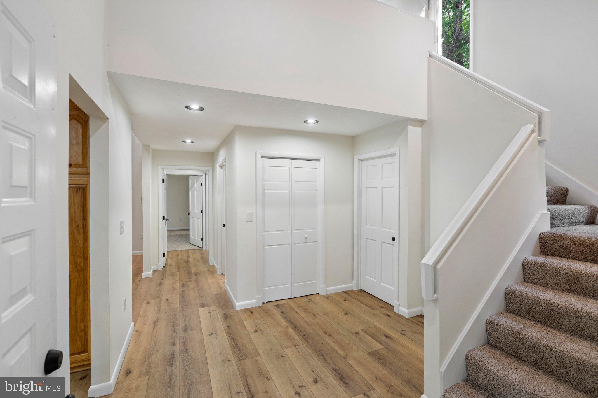 723 AMBERWOOD LANE
