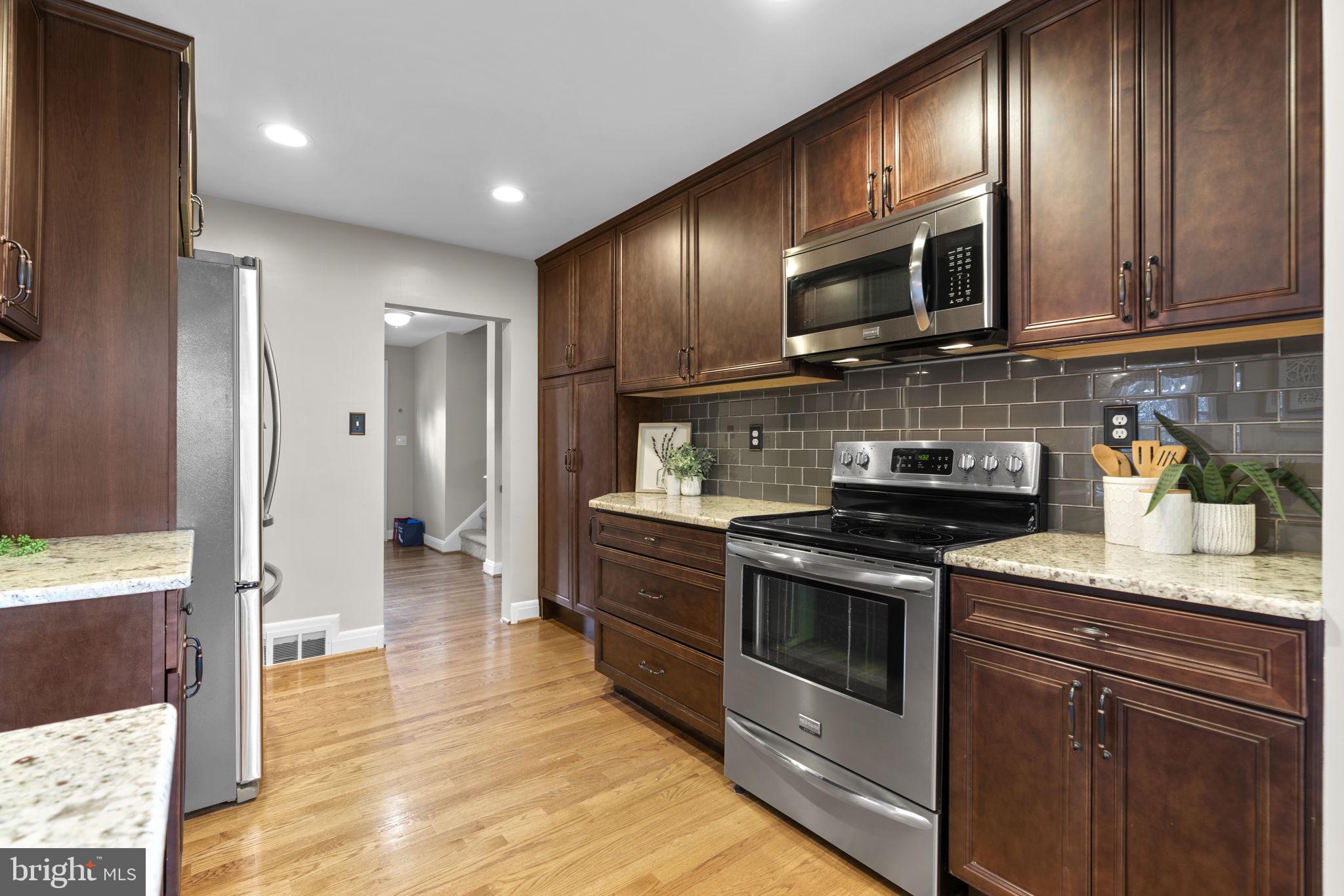 BONNIE BRANCH WOODS - Residential