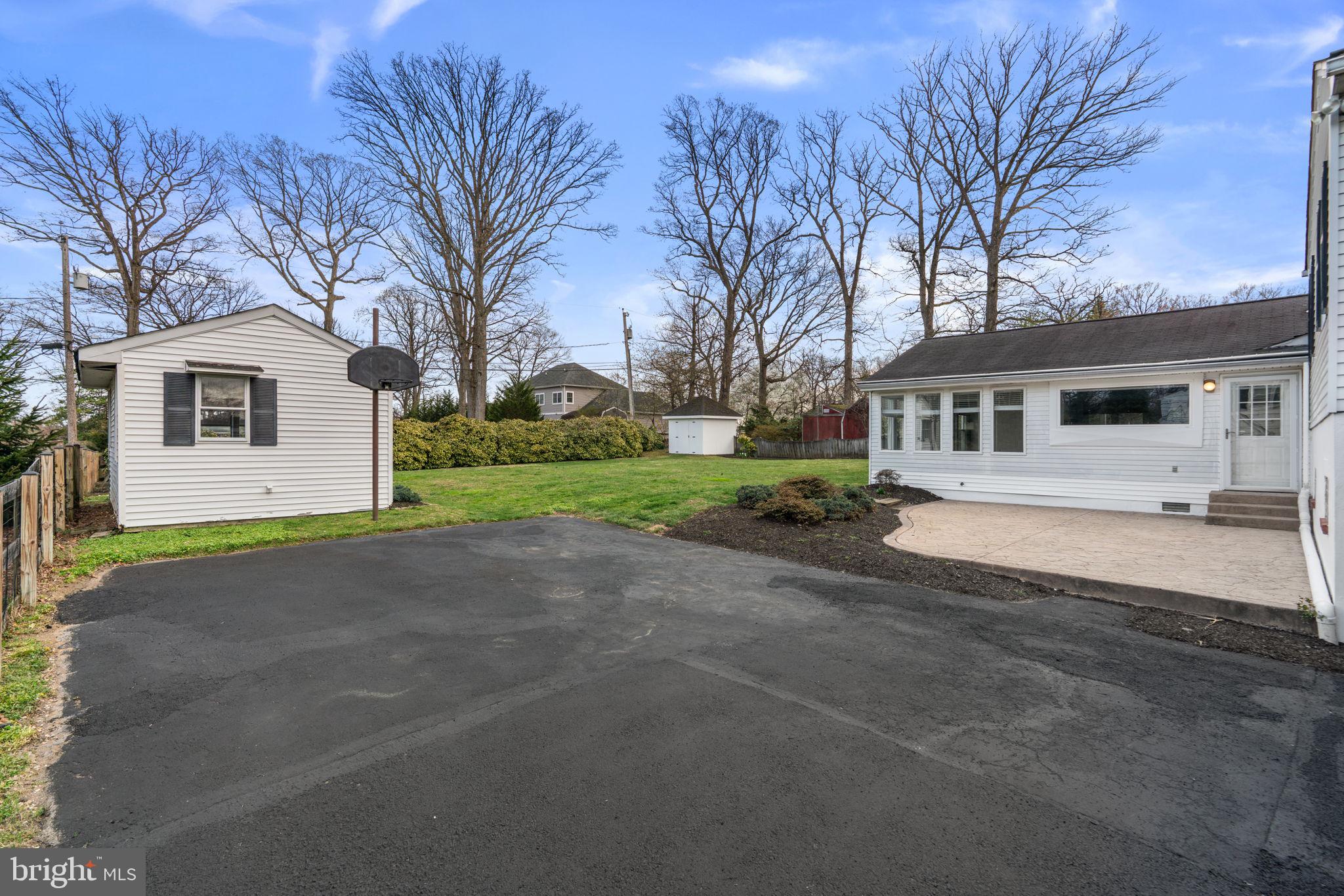 BONNIE BRANCH WOODS - Residential