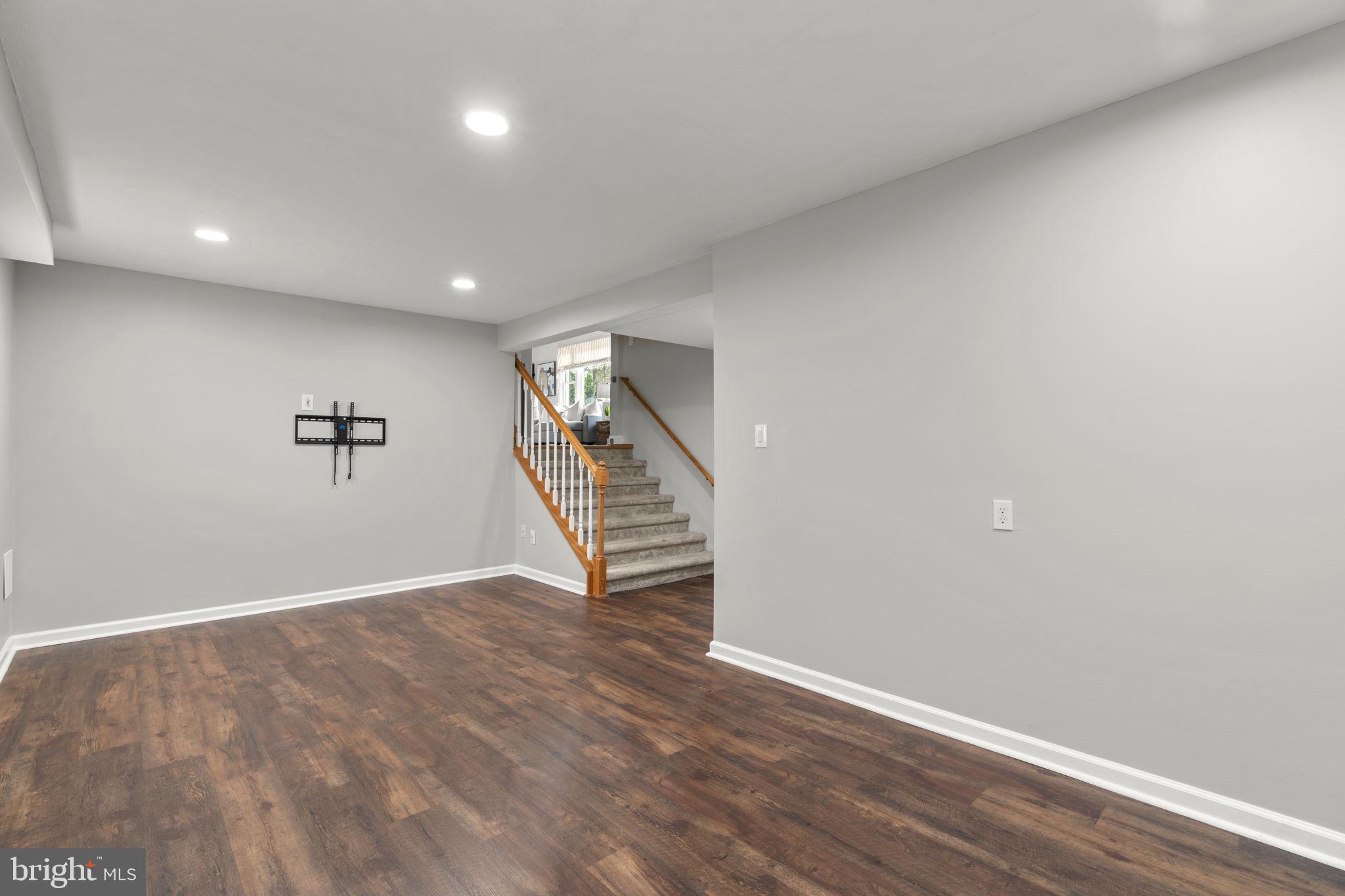 BONNIE BRANCH WOODS - Residential