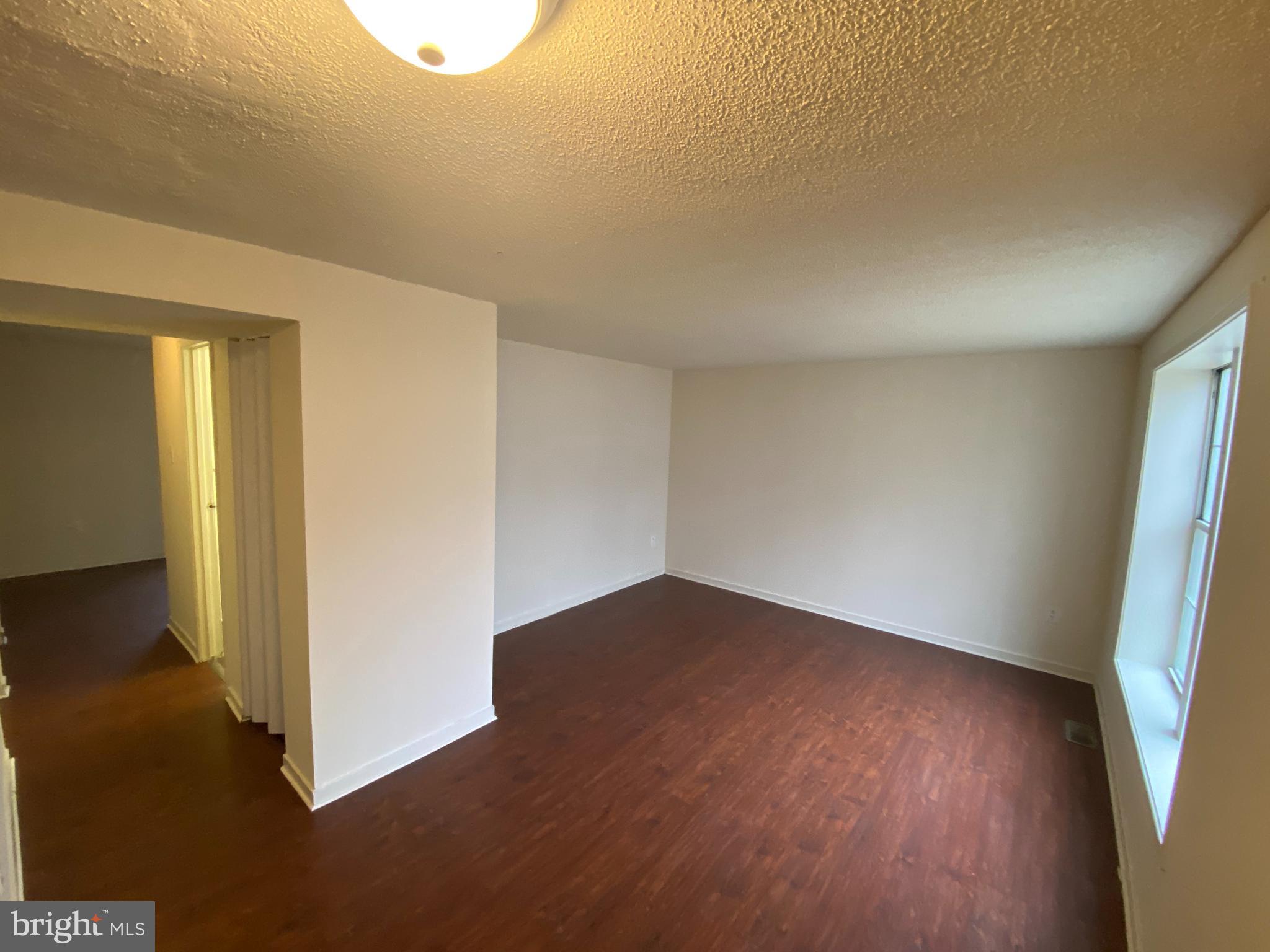 PRESIDENTIAL VILLAGE - Residential Lease