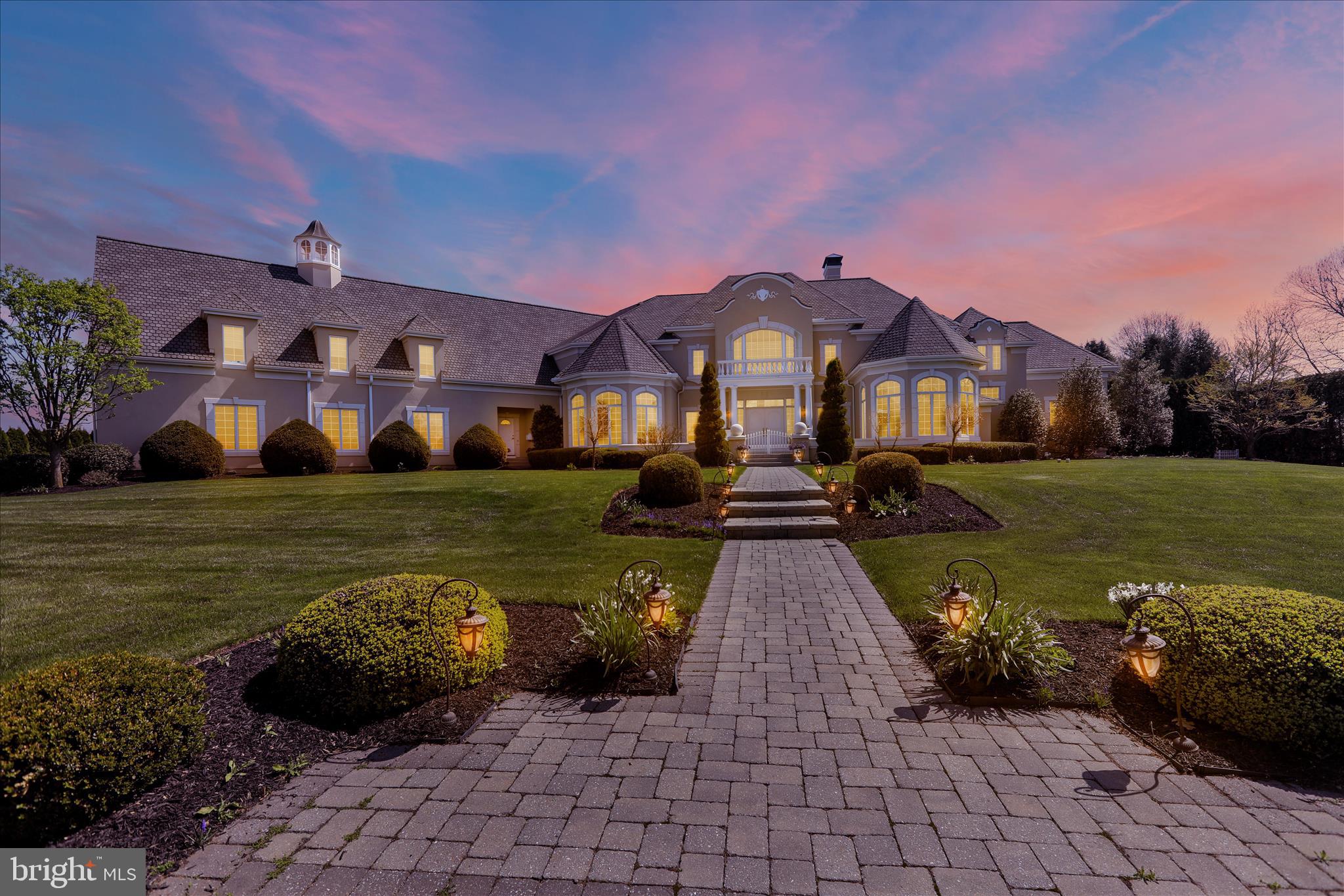 1000 BLUESTONE DRIVE
