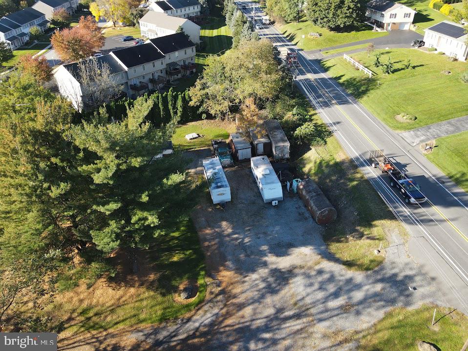 844 CLOVERLEAF ROAD