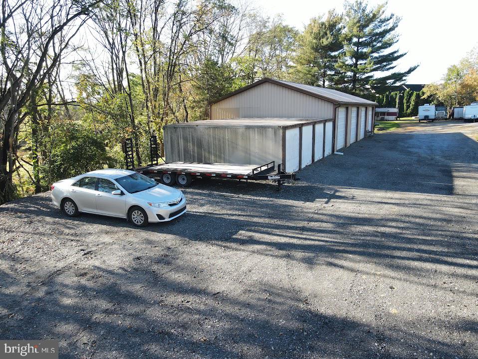 844 CLOVERLEAF ROAD