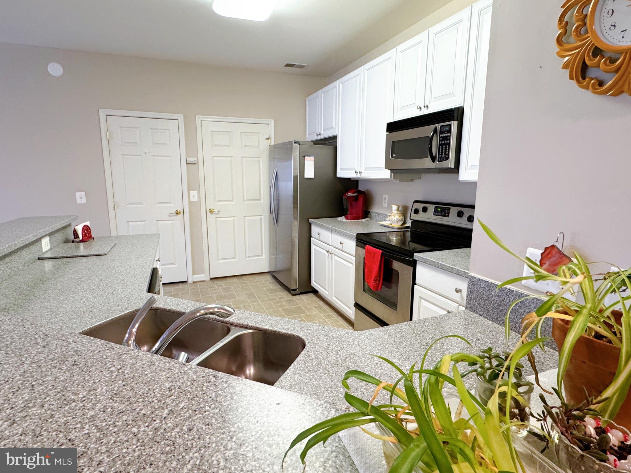 WYNDHAM COMMON - Residential