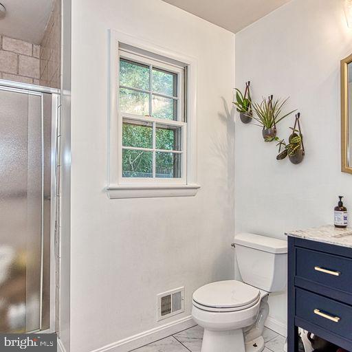 RIVERSIDE ESTATES - Residential Lease