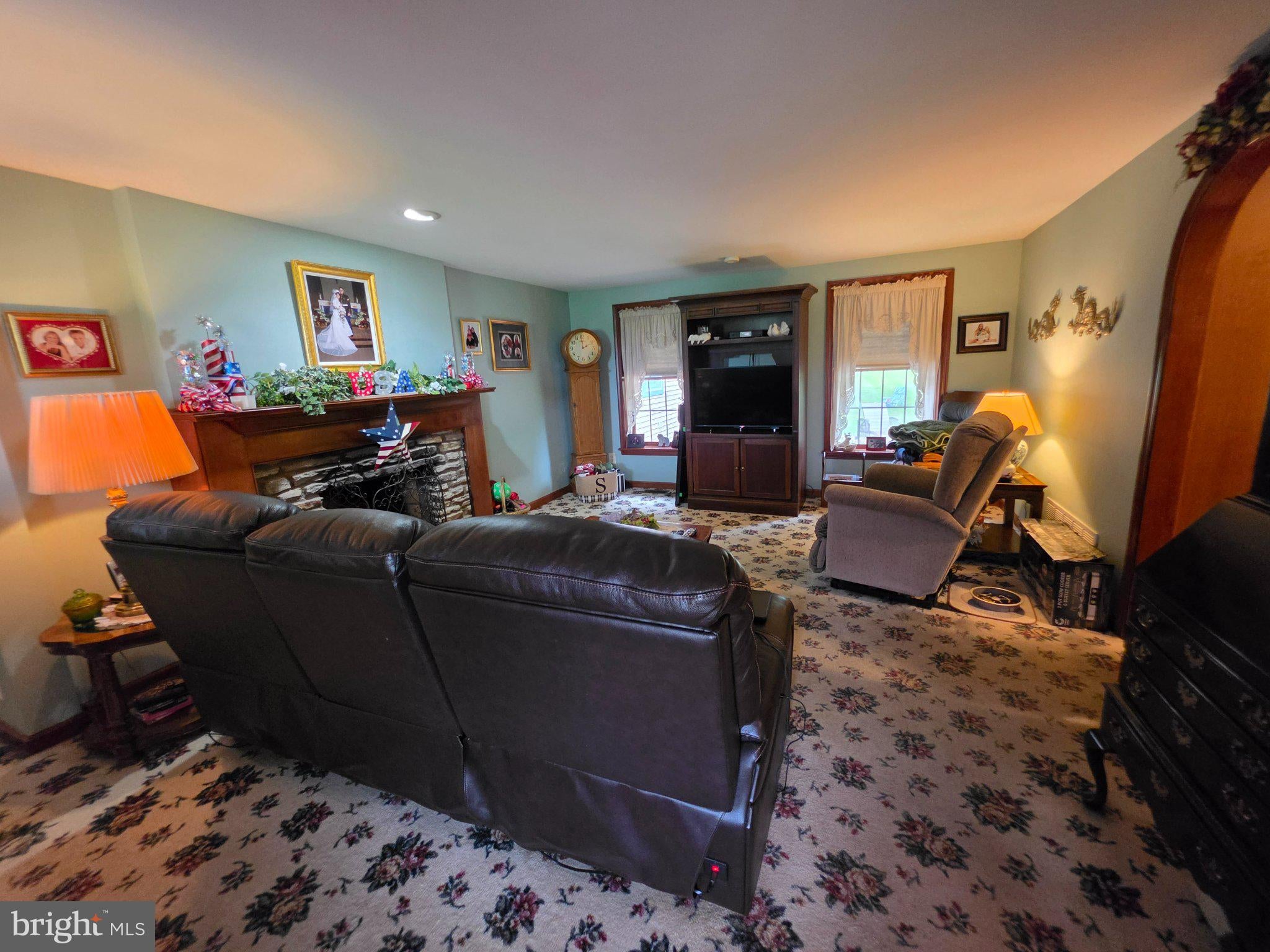 186 FOLLY ROAD