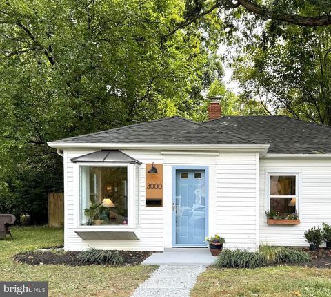Photo of 3000 Edgewood Road, Kensington, MD 20895 (MLS # MDMC2148670) Photo of 3000 Edgewood Road, Kensington, MD 20895 (MLS # MDMC2148670)