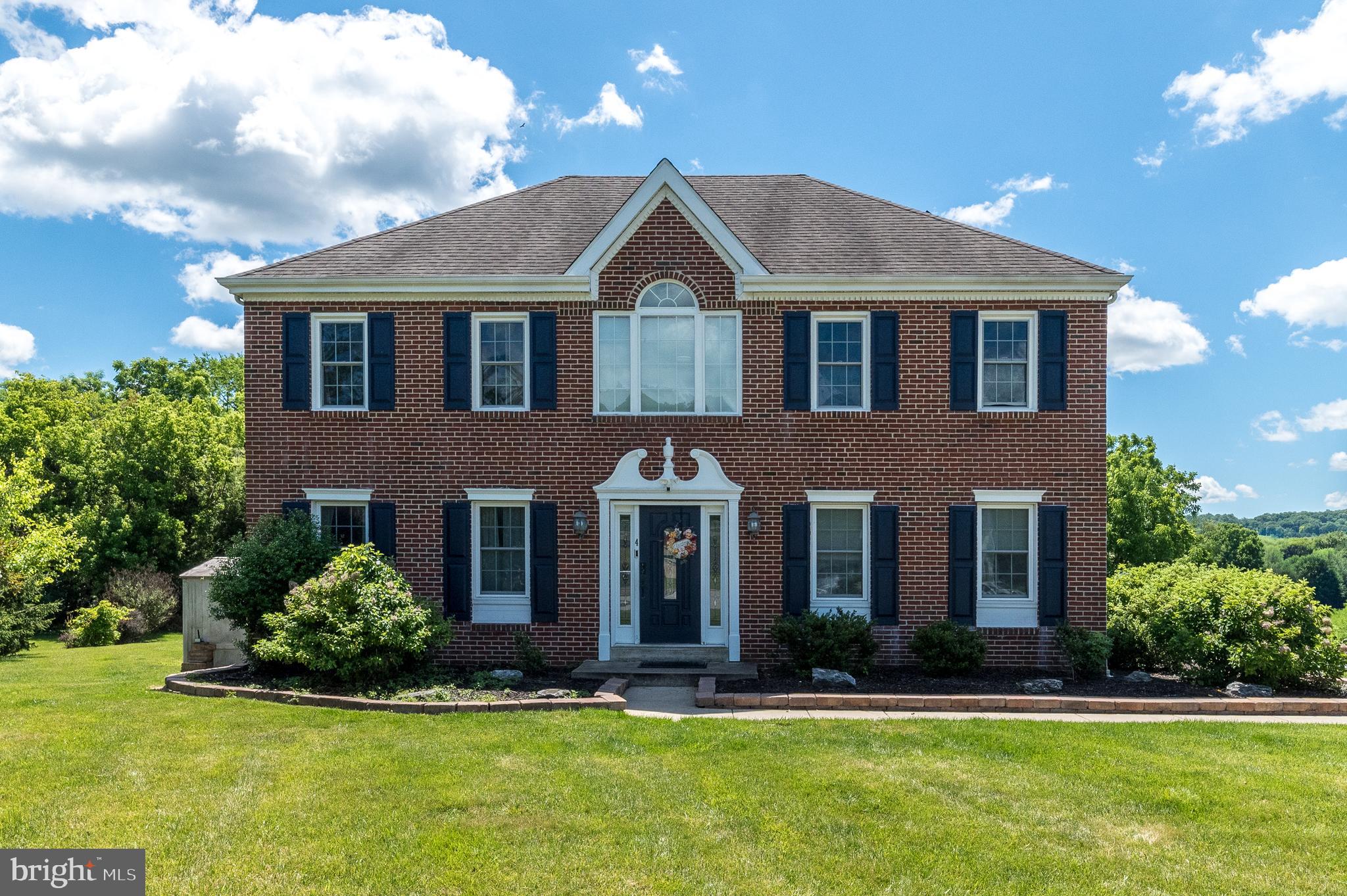 4 MAGNOLIA COURT