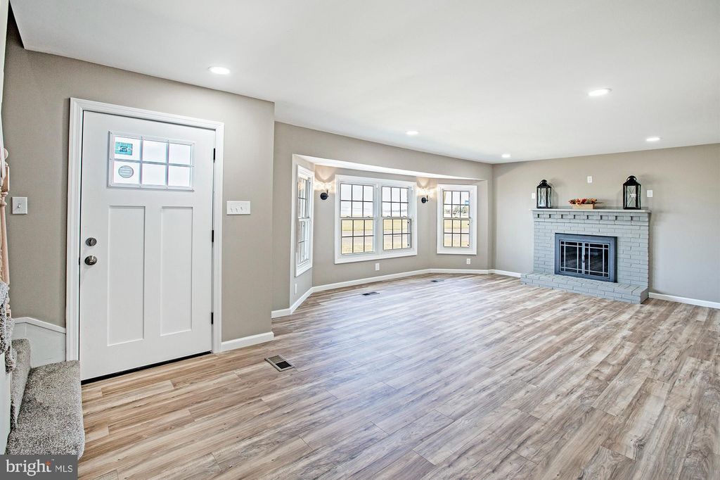 Photo of 96 Riviera Drive, PENNSVILLE, NJ 08070 (MLS # NJSA2017740)