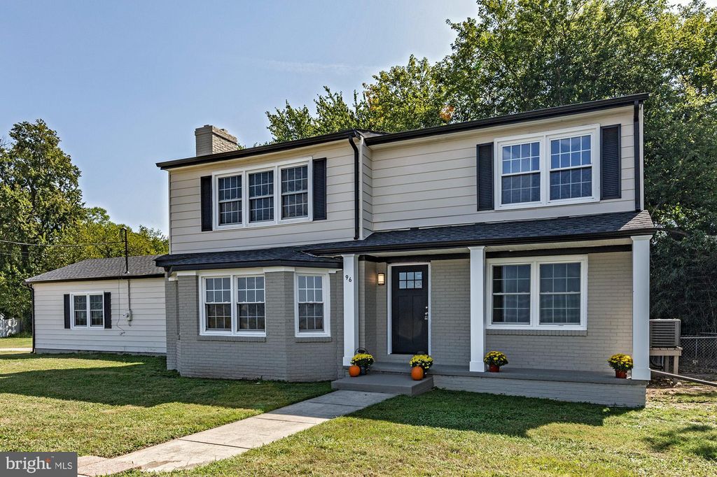 Photo of 96 Riviera Drive, PENNSVILLE, NJ 08070 (MLS # NJSA2017740)