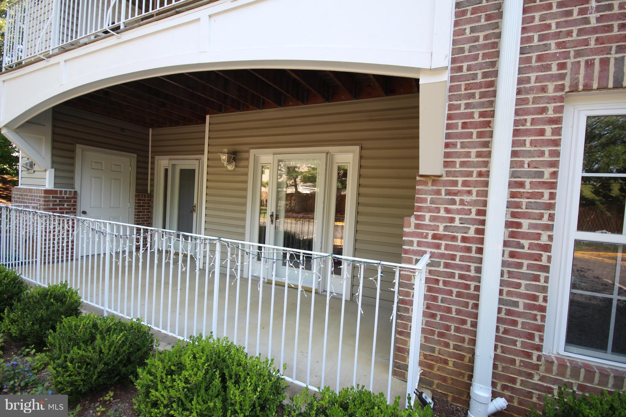 RIVERGATE II - Residential Lease