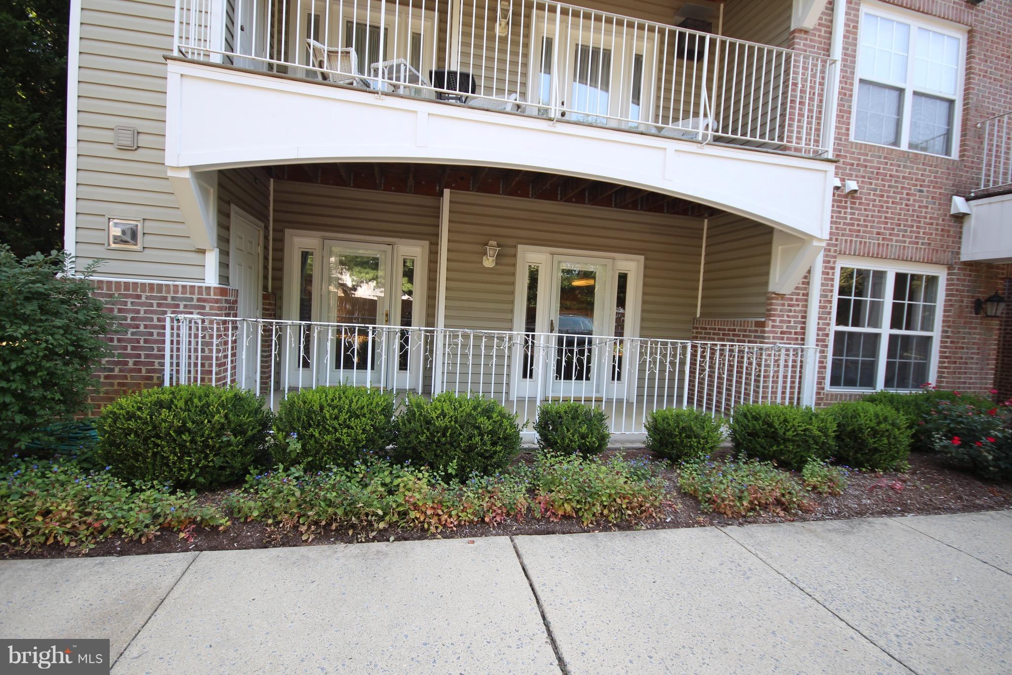 RIVERGATE II - Residential Lease