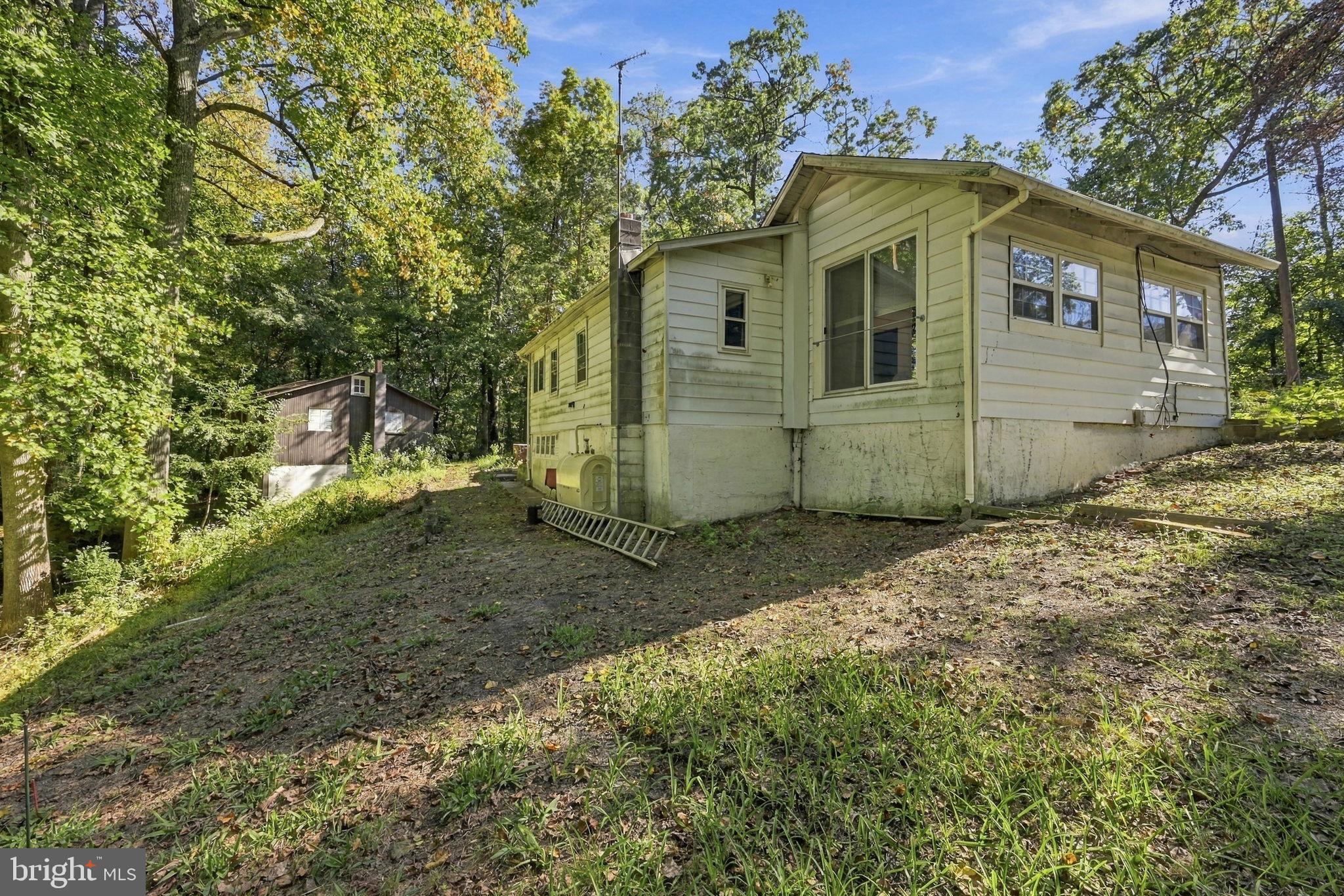 808 OAK KNOLL AVENUE