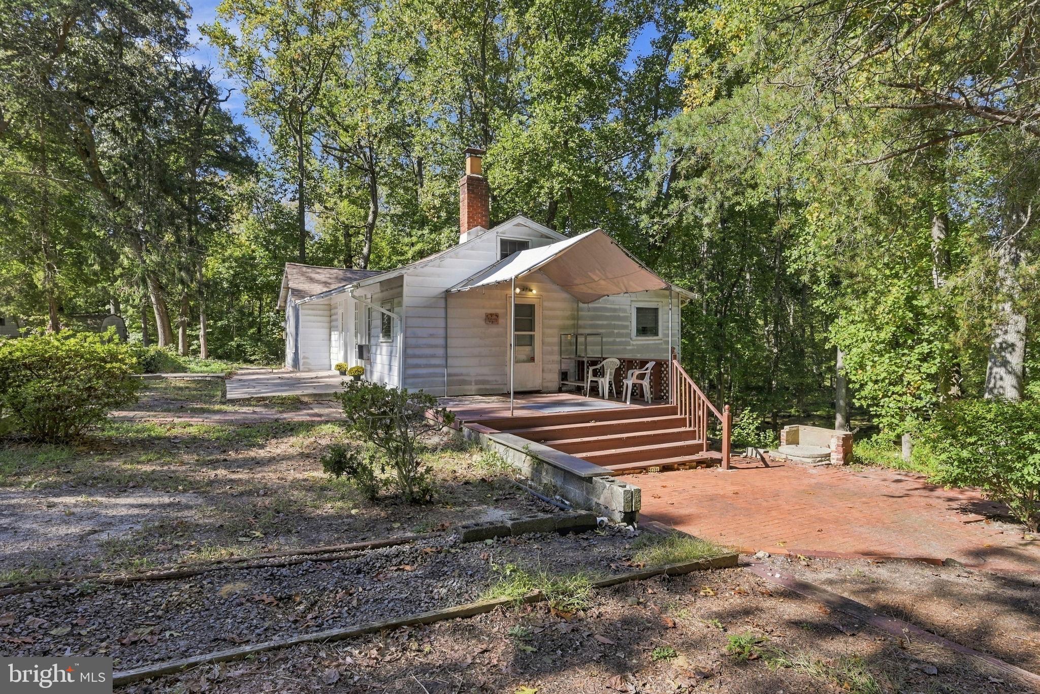 808 OAK KNOLL AVENUE