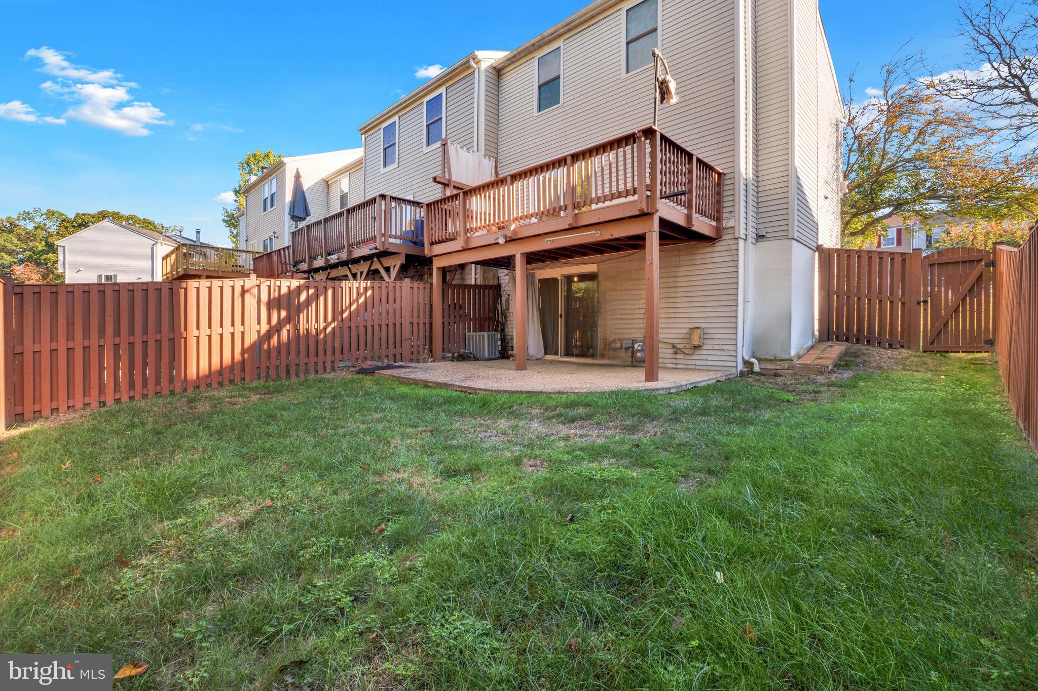 POHICK VILLAGE - Residential Lease