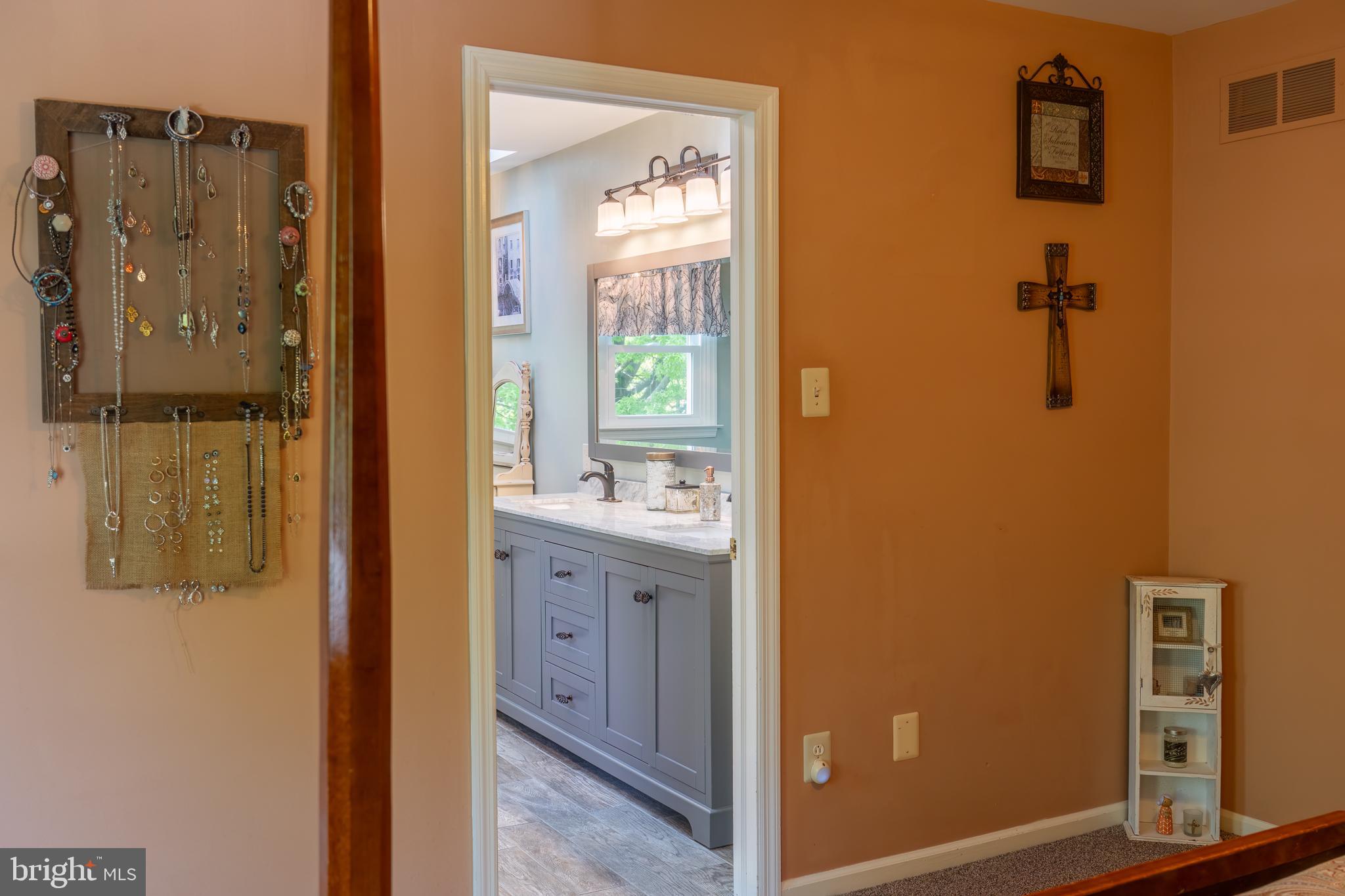 ABBEY DOWNS - Residential