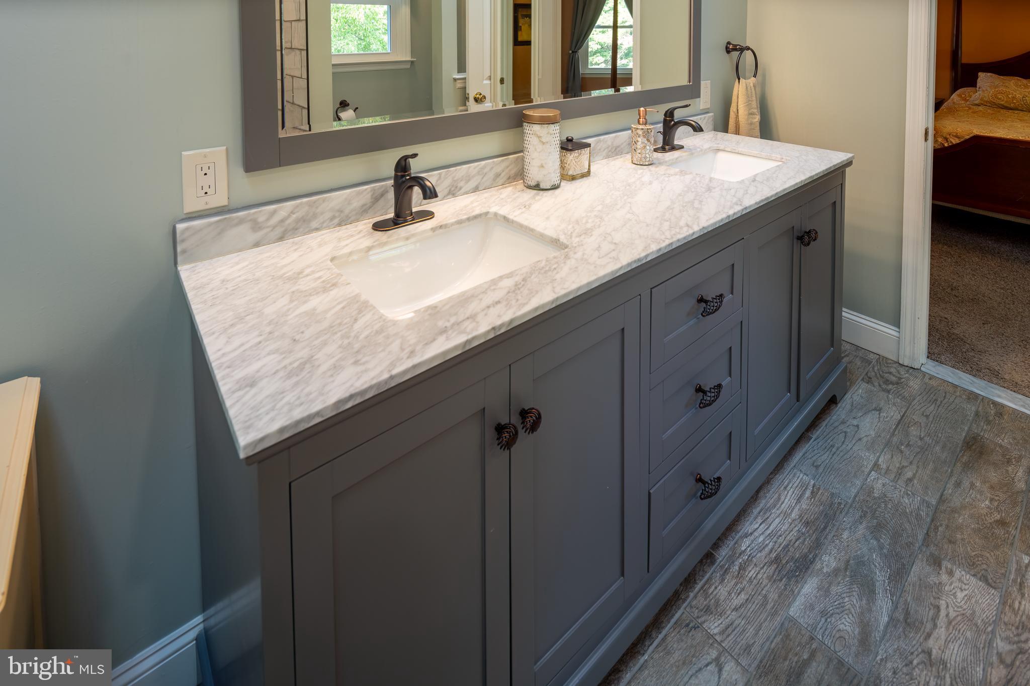 ABBEY DOWNS - Residential