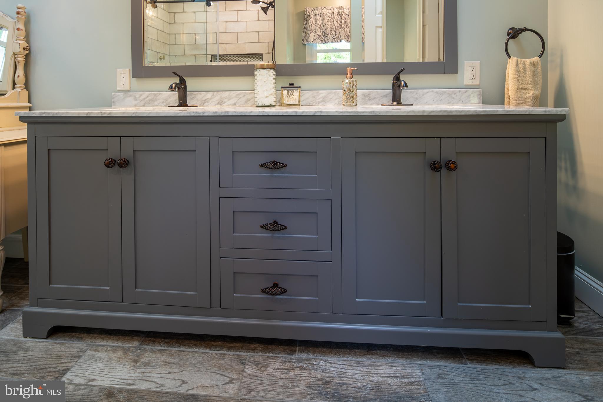 ABBEY DOWNS - Residential