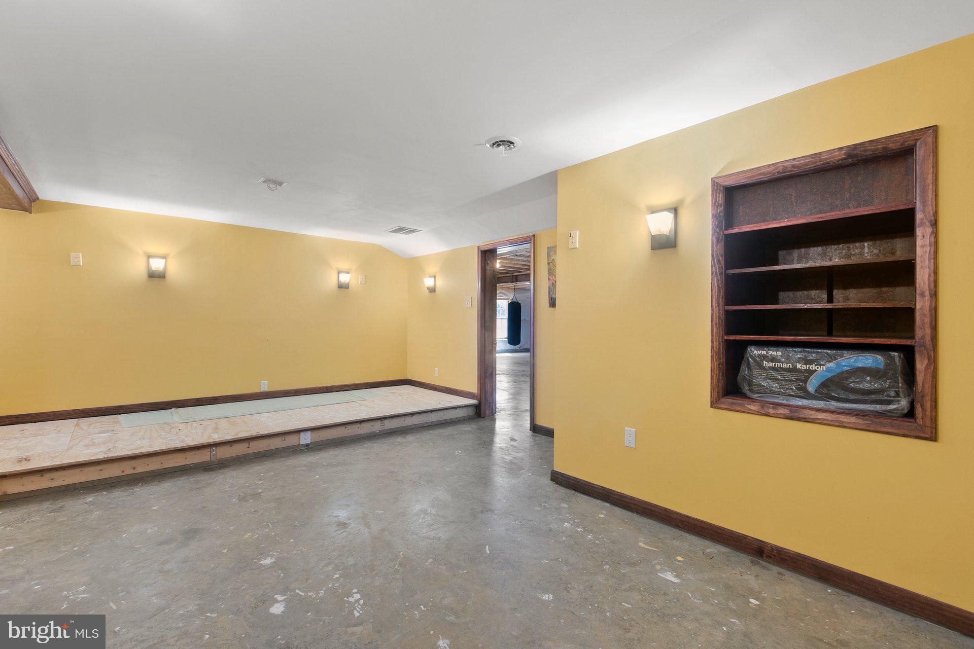 GREENBRIER - Residential