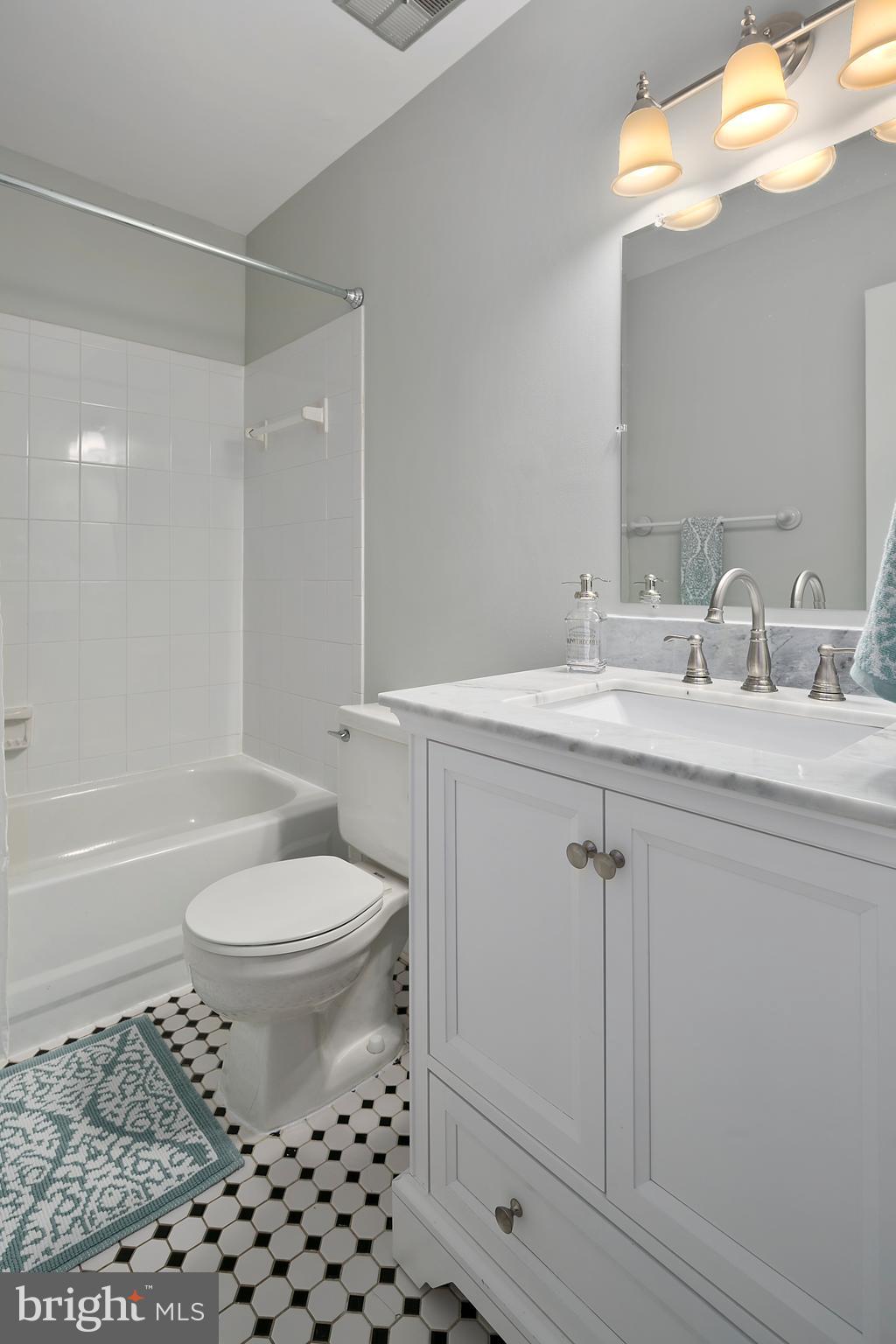 SIGNAL HILL - Residential