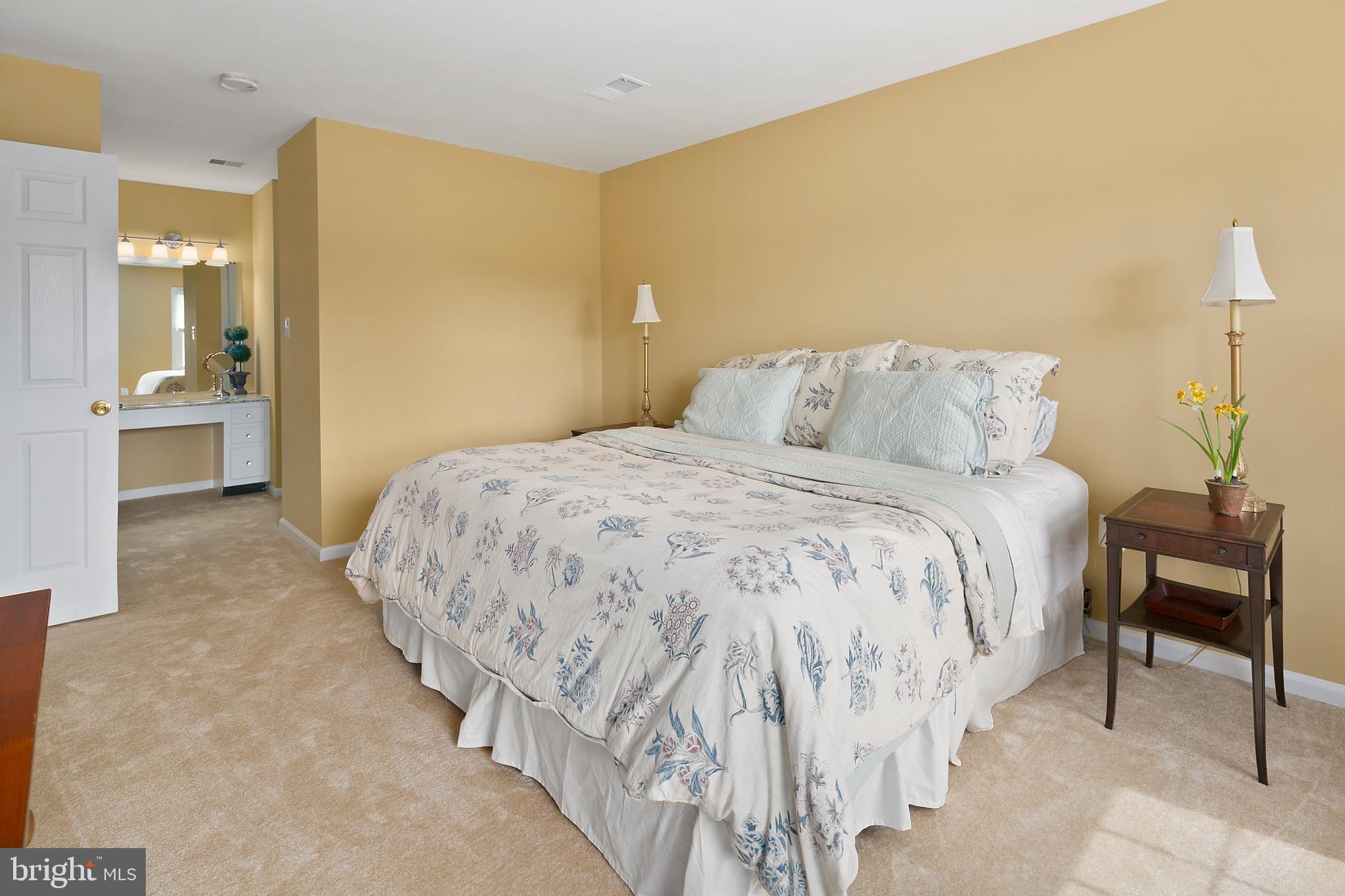 SIGNAL HILL - Residential