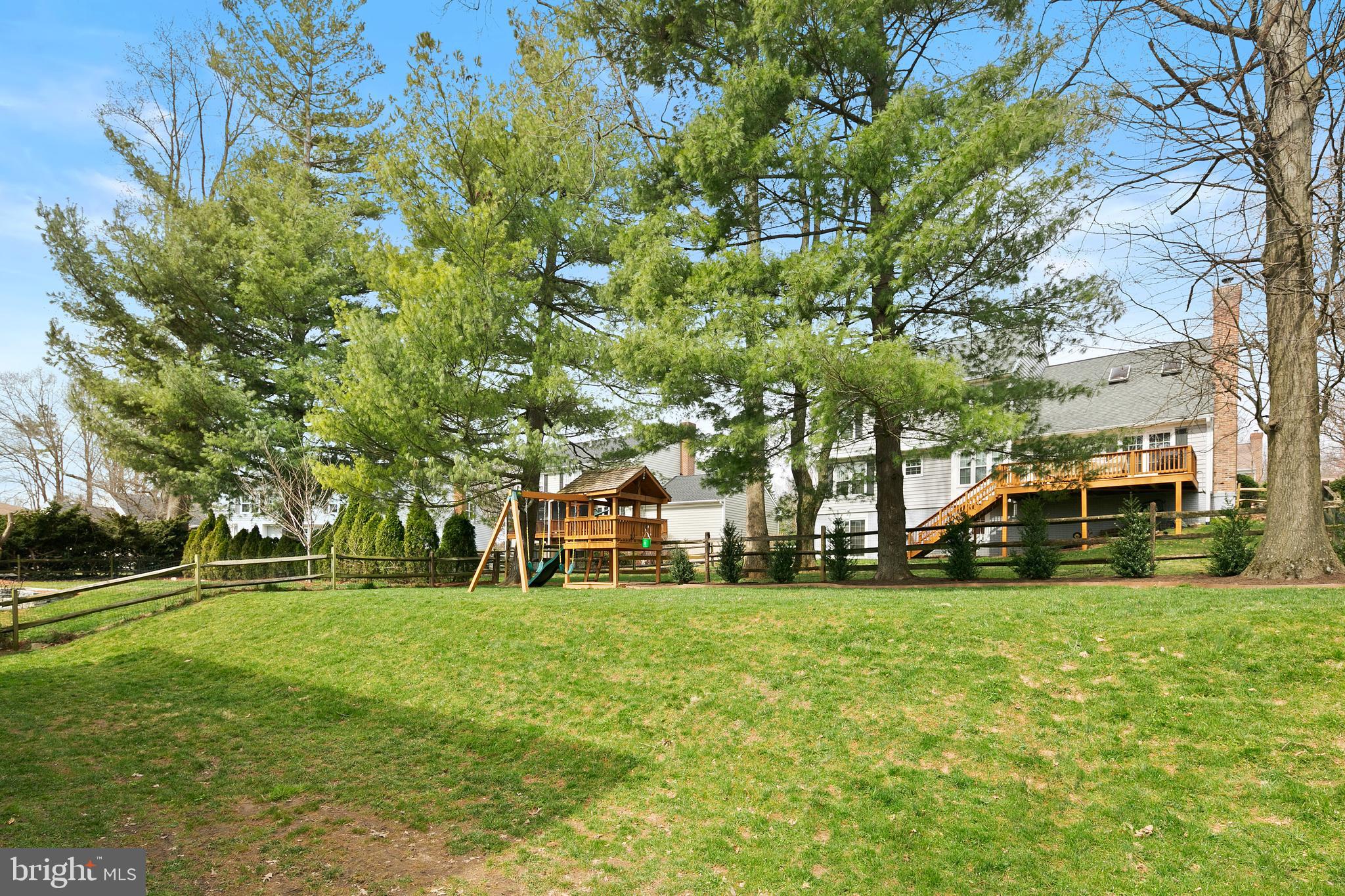 SIGNAL HILL - Residential