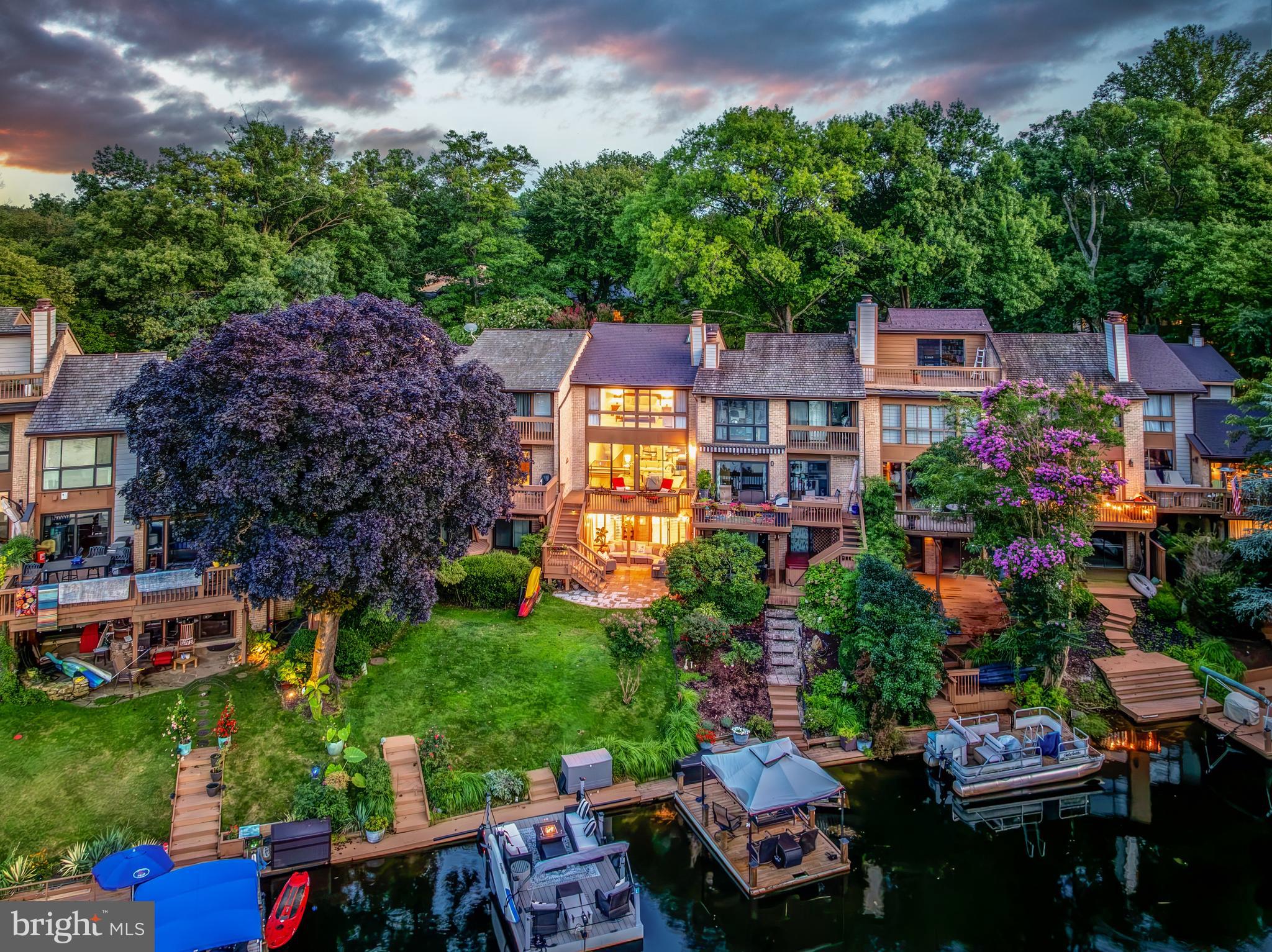 2028 LAKEWINDS DRIVE