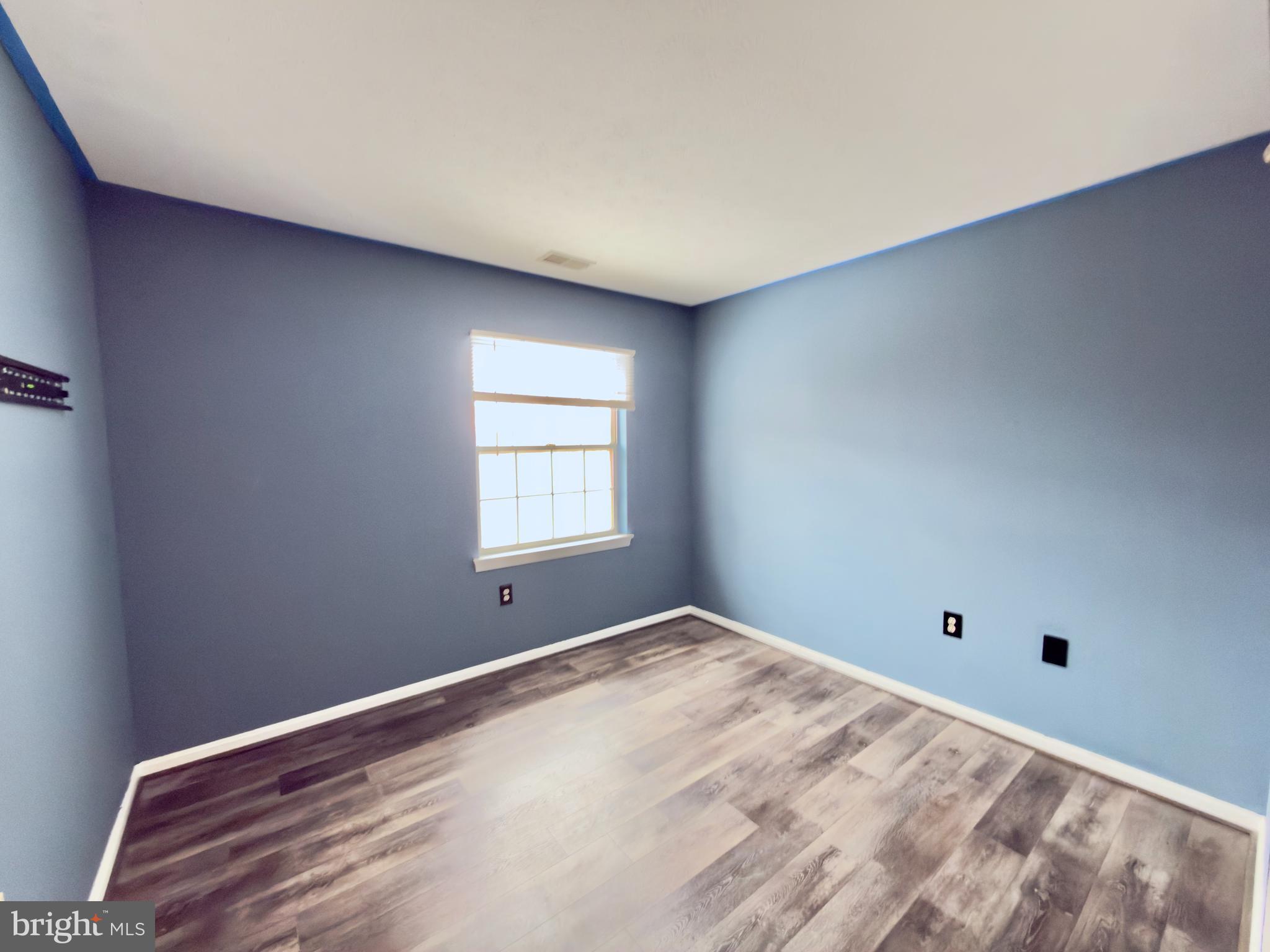 RIVERSIDE - Residential