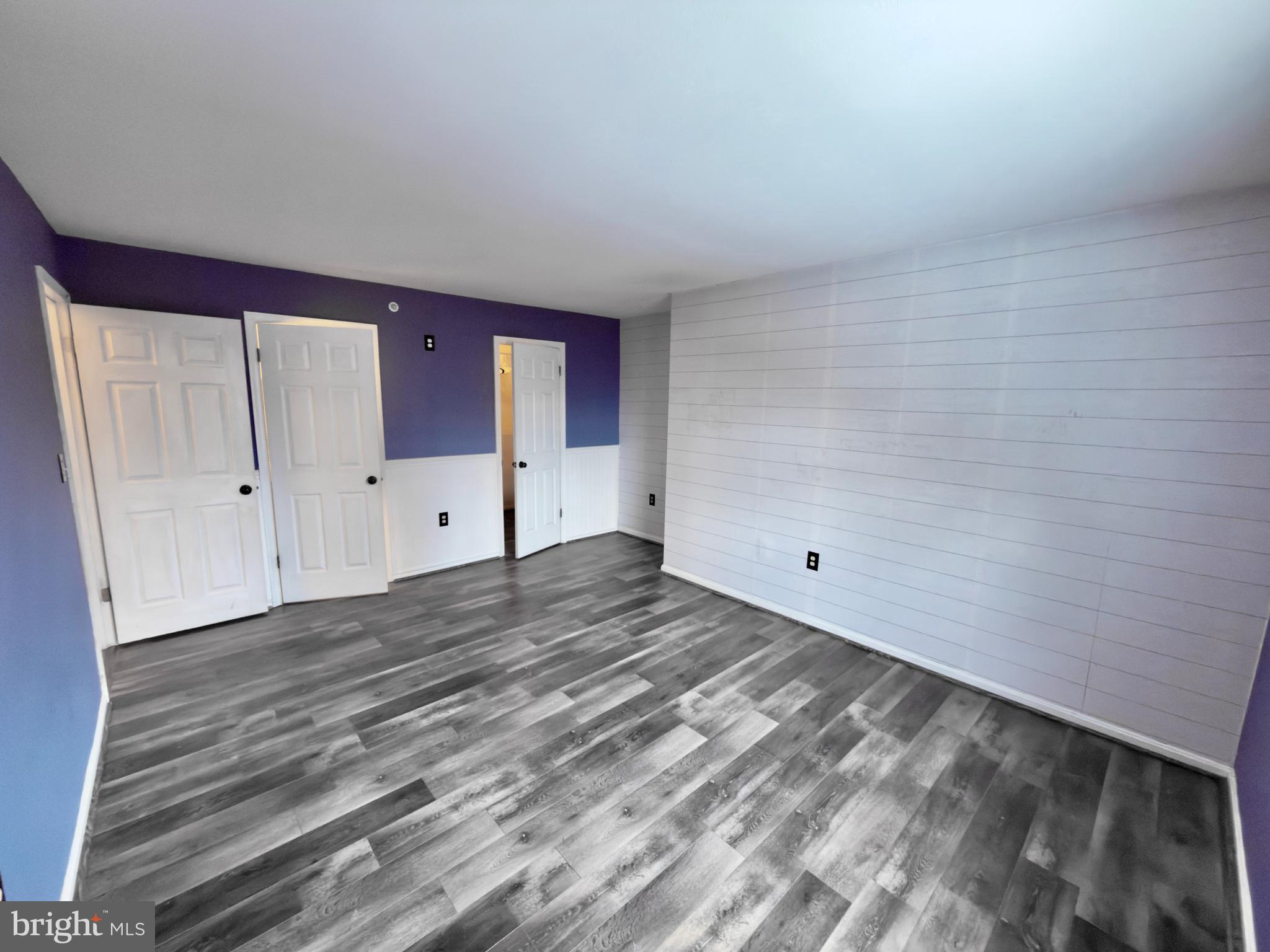 RIVERSIDE - Residential