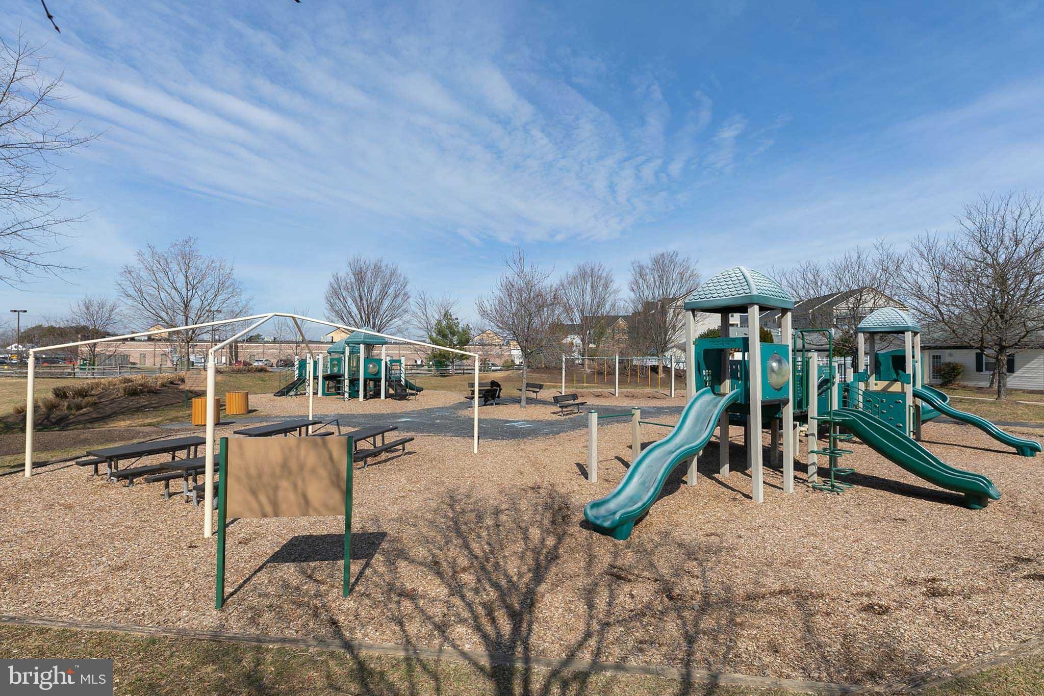 PINEY ORCHARD - Residential Lease