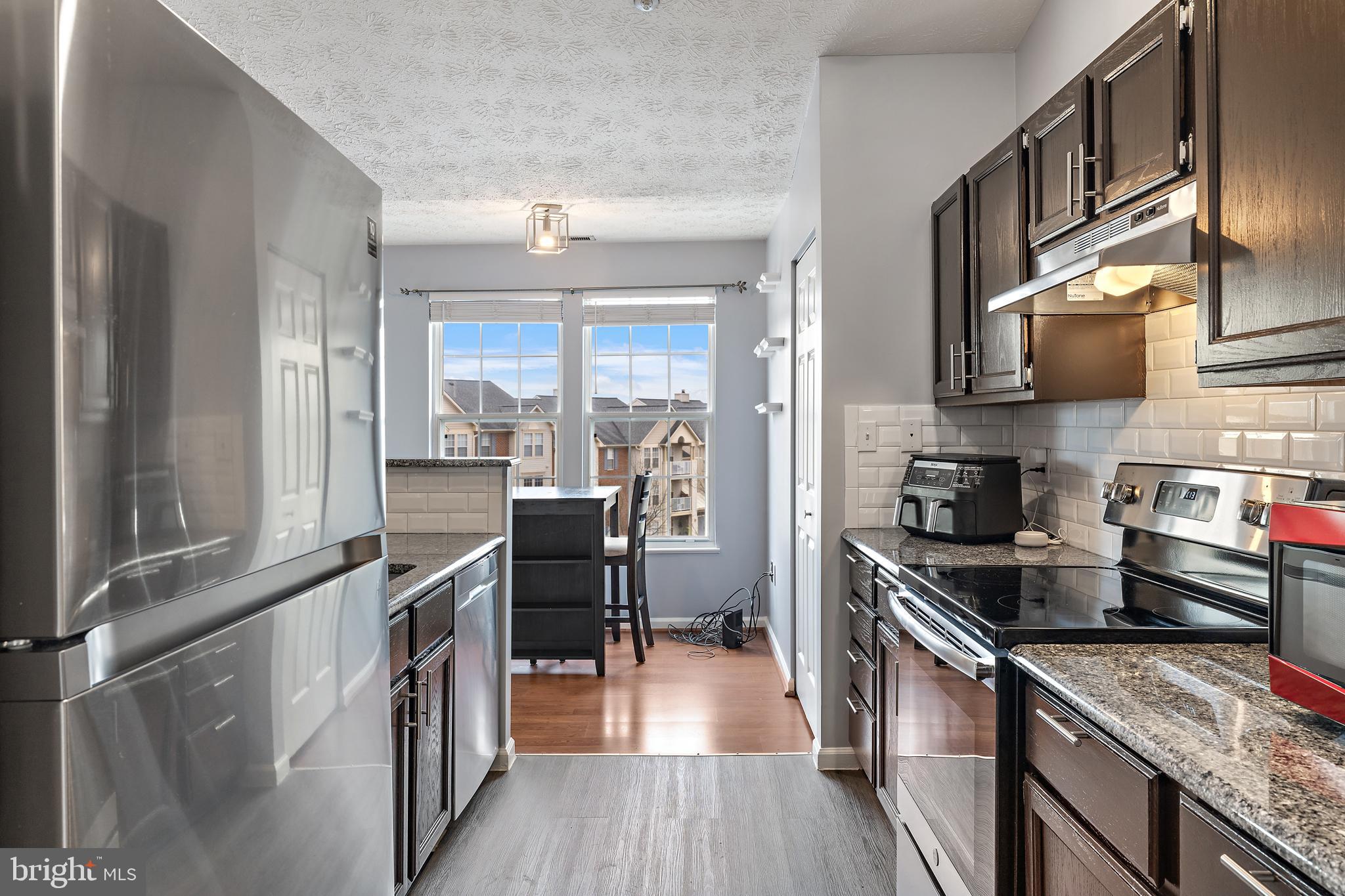 PINEY ORCHARD - Residential Lease