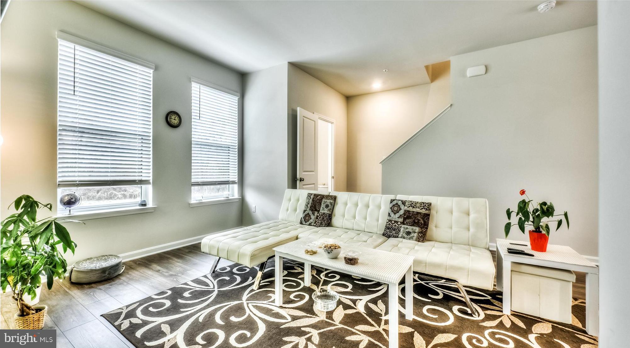 MEDFIELD - Residential Lease