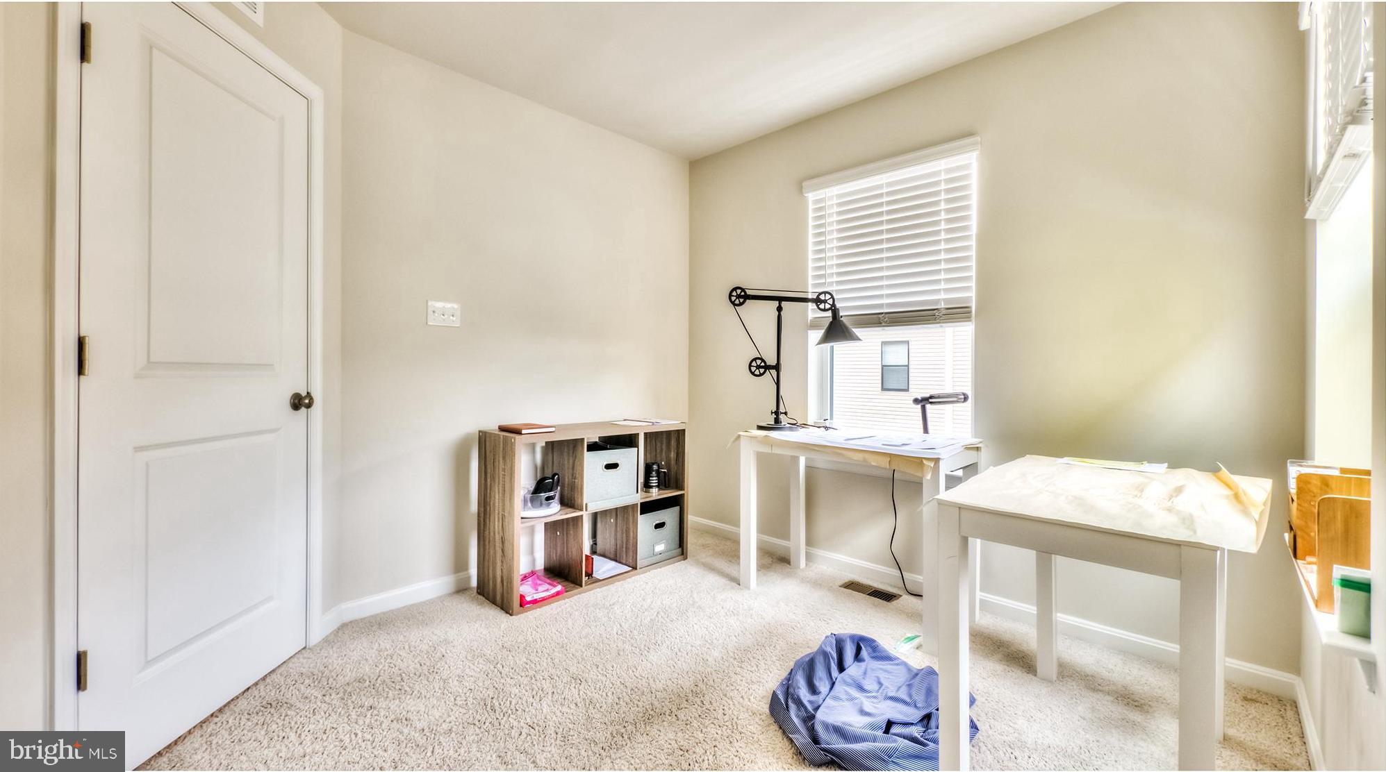 MEDFIELD - Residential Lease