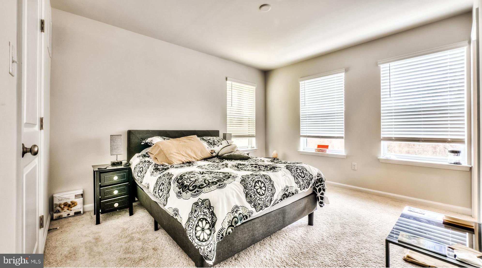 MEDFIELD - Residential Lease