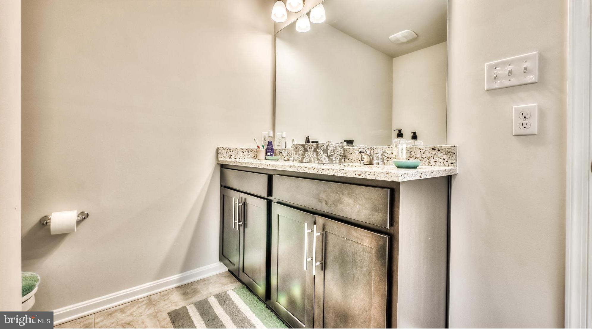 MEDFIELD - Residential Lease