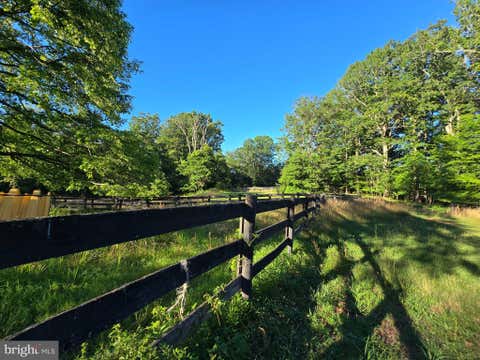 Photo for 6301 LEEDS MANOR