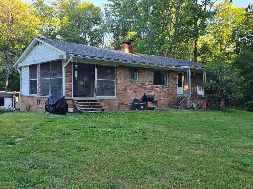 Photo of 6301 Leeds Manor Rd, MARSHALL, VA 20115 (MLS # VAFQ2023252)