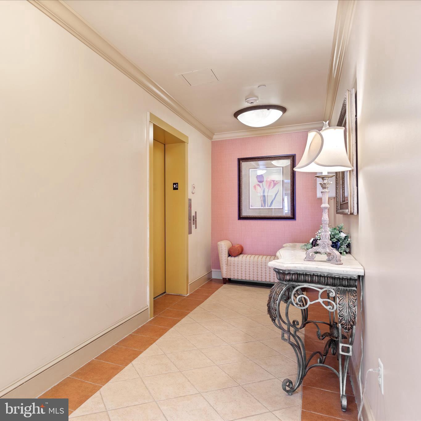 SUFFIELD MEADOWS - Residential